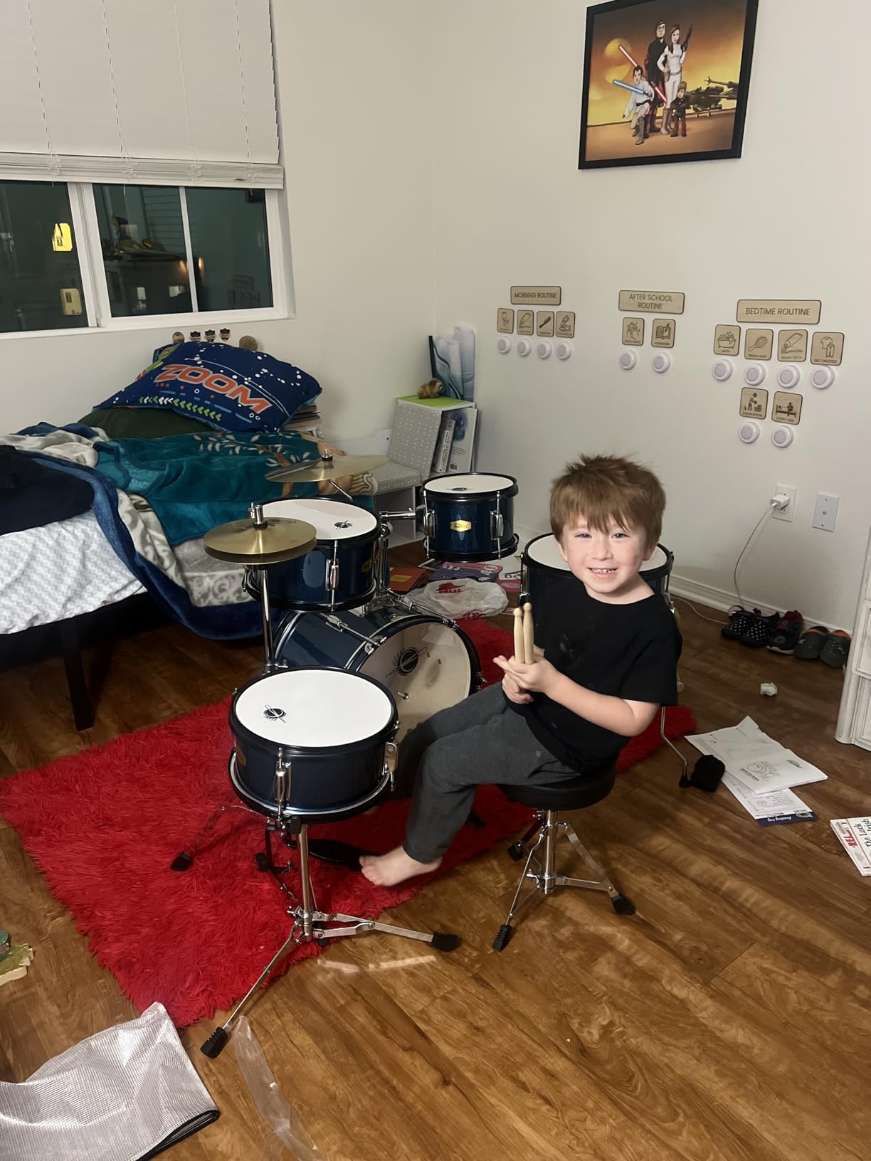 Drum Set Eastar 16 inch 5-Piece, Junior Drum Kit for Beginners Kids Teenagers with Adjustable Throne and Cymbal, Pedal & Drumsticks, Metallic Black (EDS-350MBK) customer photo 1