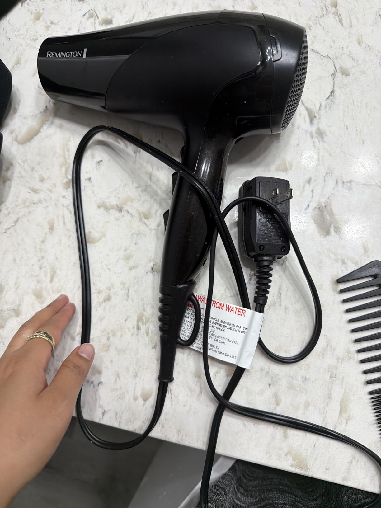 Remington Damage Protection Hair Dryer, Ceramic Ionic Technology customer photo 2