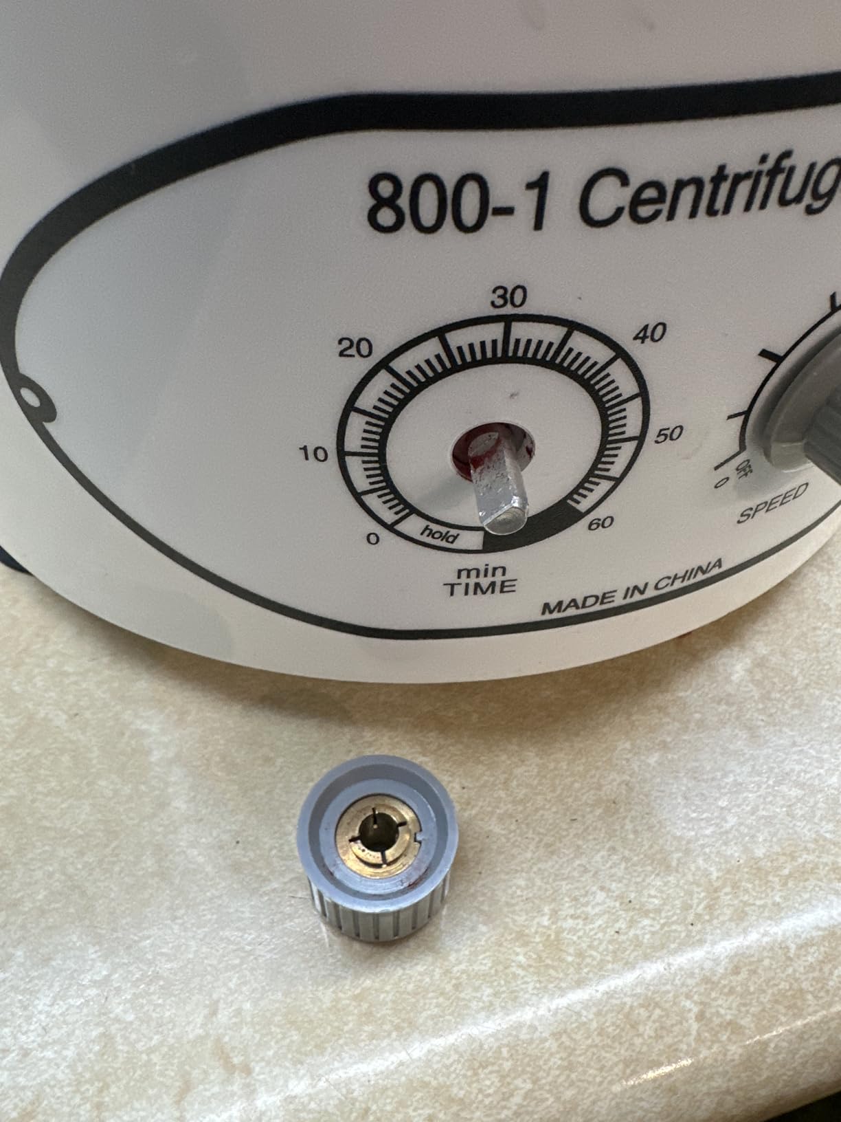 Desktop Electric Lab Laboratory Centrifuge Machine Lab Medical Practice w/Timer and Speed Control - Low Speed, 4000 RPM, Capacity 20 ML x 6 - 110v by CALU LUKY customer photo 2