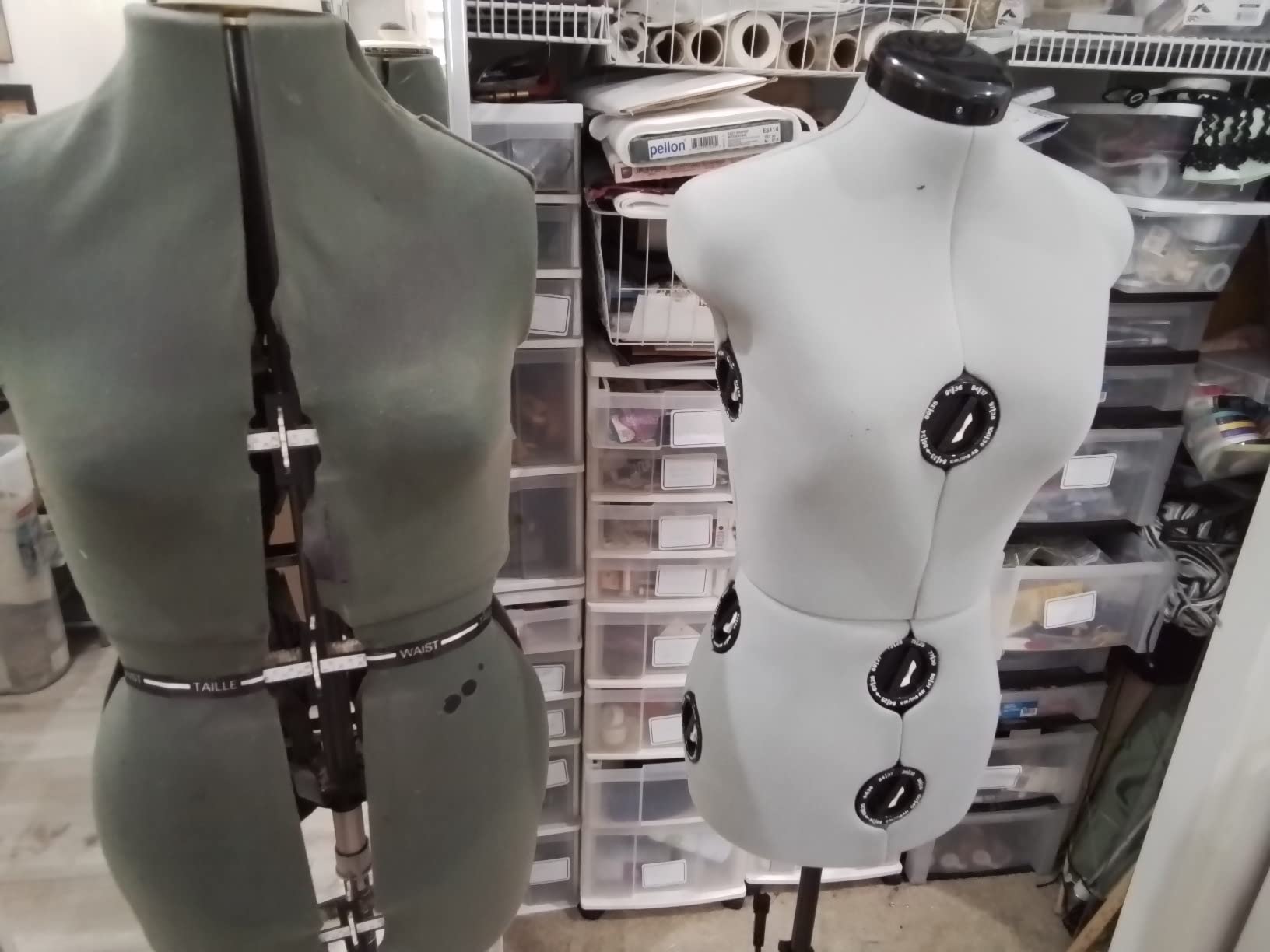 Dritz Twin-Fit Adjustable Dress Form - Full-Figure Sizes US 20-24 - Female Clothing Mannequin for Sewing, Fitting, and Draping - Pinnable Sewing Mannequin with 13 Dials for Fitting + 360 Hem Guide customer photo 2