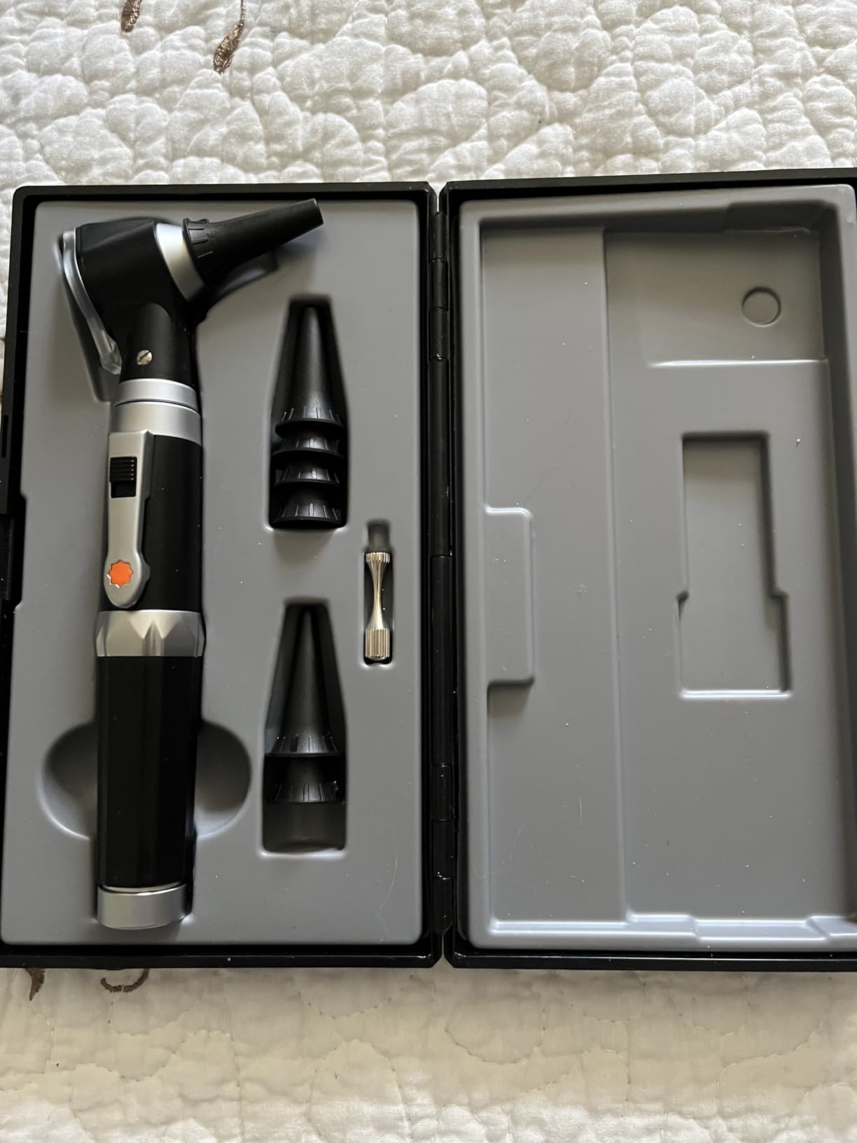 Jiusion 3X Otoscope with LED, Portable Handheld Ear Check Magnifier with 8 caps and 1 Storage case for Doctor Nurse Adult Kid Dog Cat Pet customer photo 2