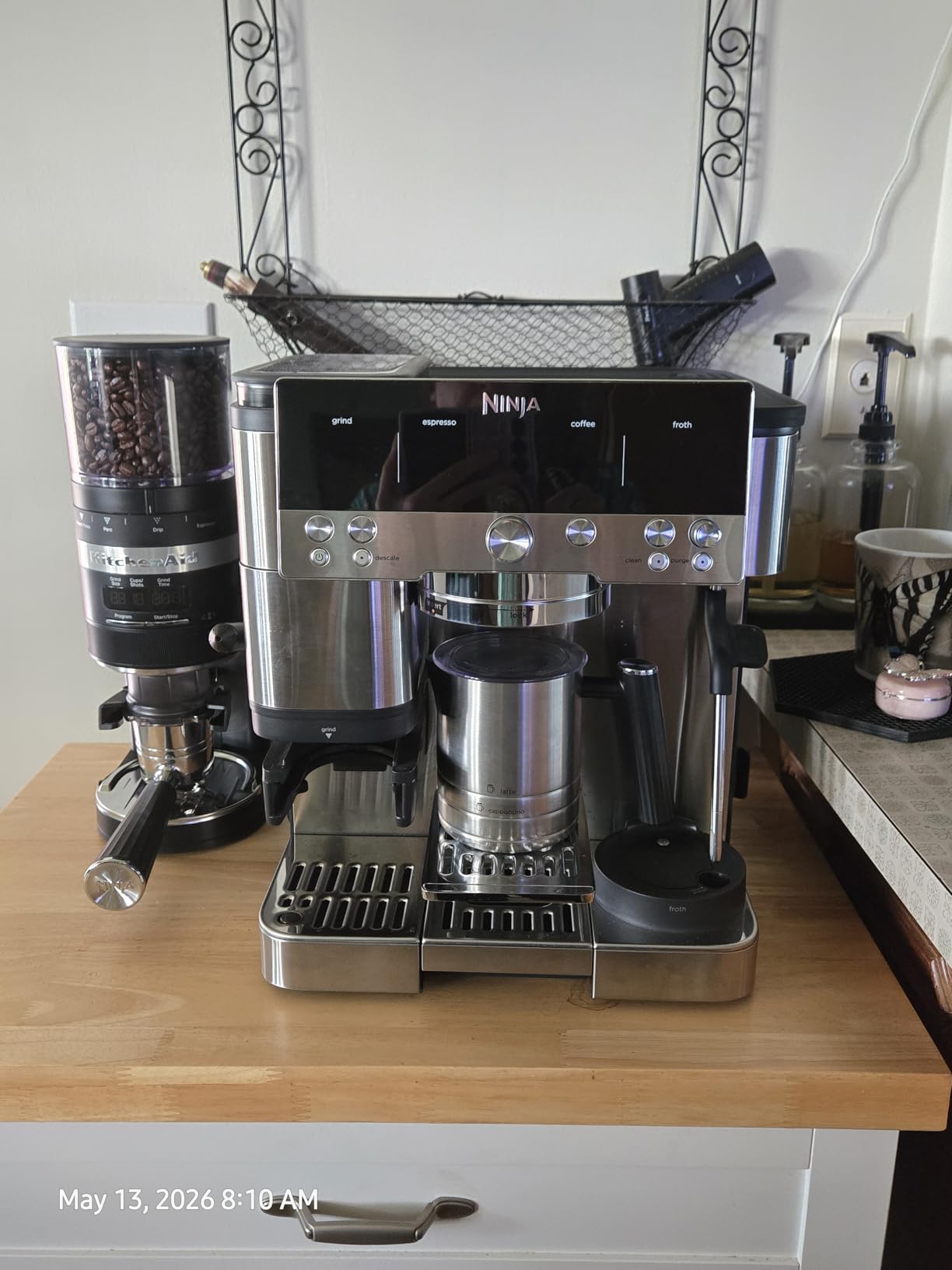 KitchenAid Burr Coffee Grinder - KCG8433 - Black Matte customer photo 2
