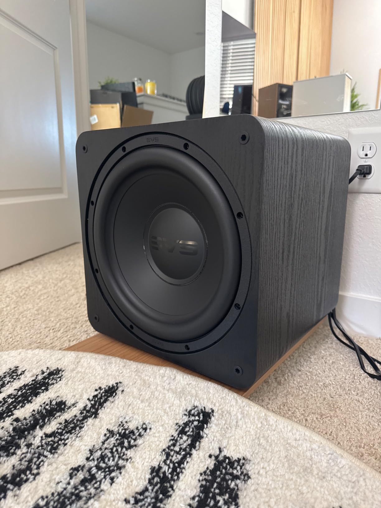 Klipsch The Fives Powered Bookshelf Speakers with HDMI-ARC in Walnut customer photo 2