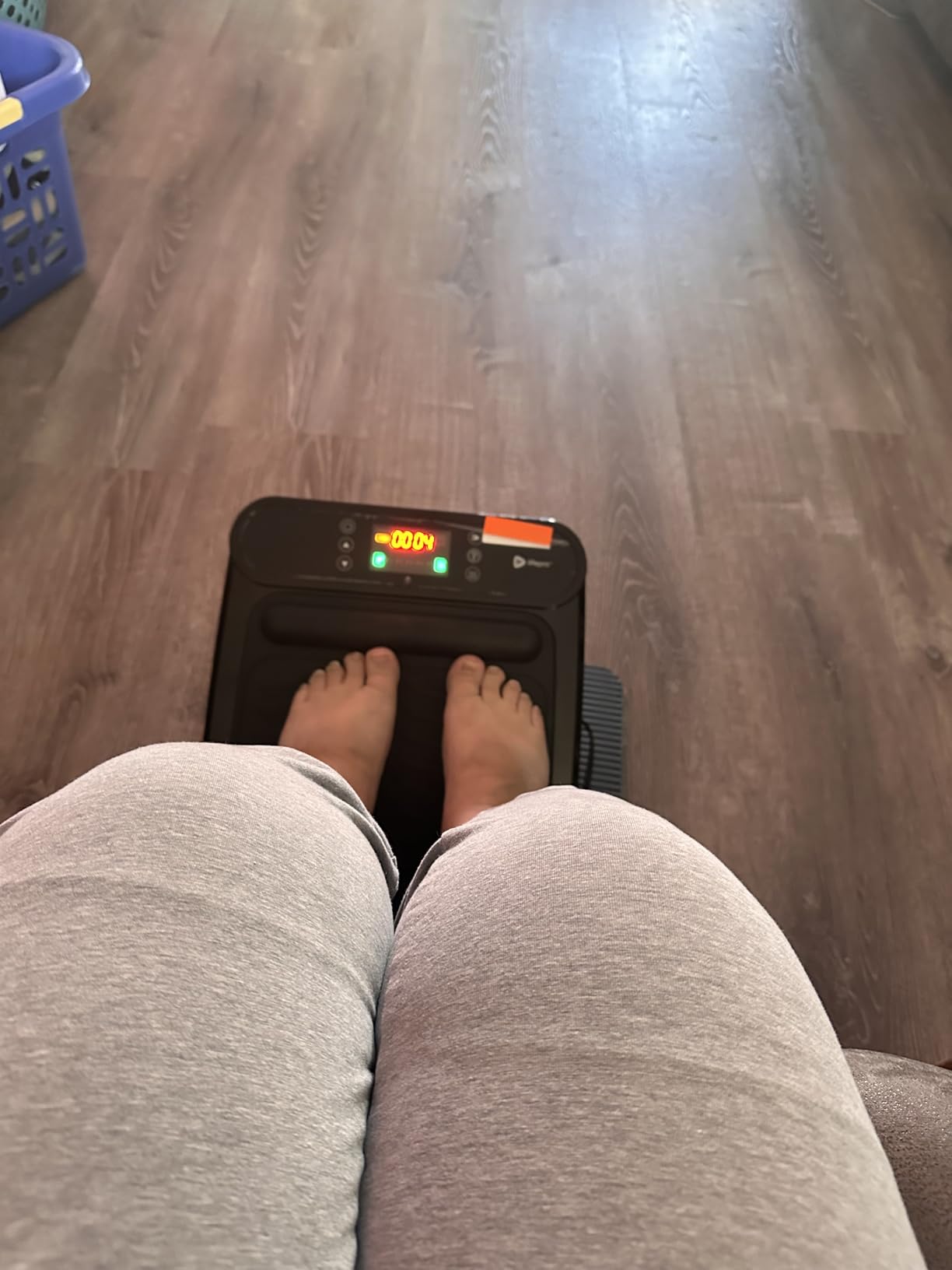 Lifepro VibraFlow Feet Massager Electric Comfort & Circulation Support | Supports circulation with 30 customizable speeds, 10 preset modes, a magnetic remote holder, and dual textured pads. customer photo 1