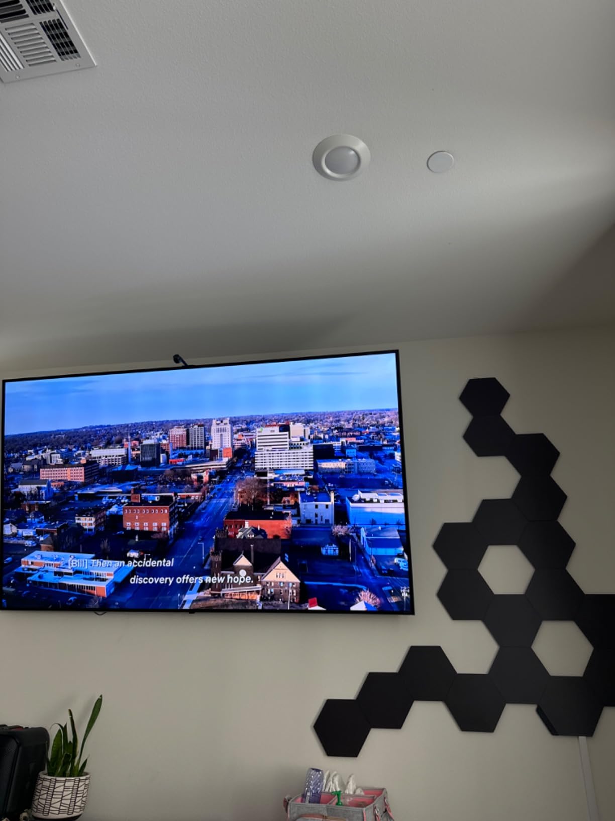 Nanoleaf Shapes Triangle Lights, Smart RGBW LED Wall Light Panels, 7PK | Compatible with Alexa, Home Wall Decor for Living Room with Music Sync, Smarter Kit customer photo 1