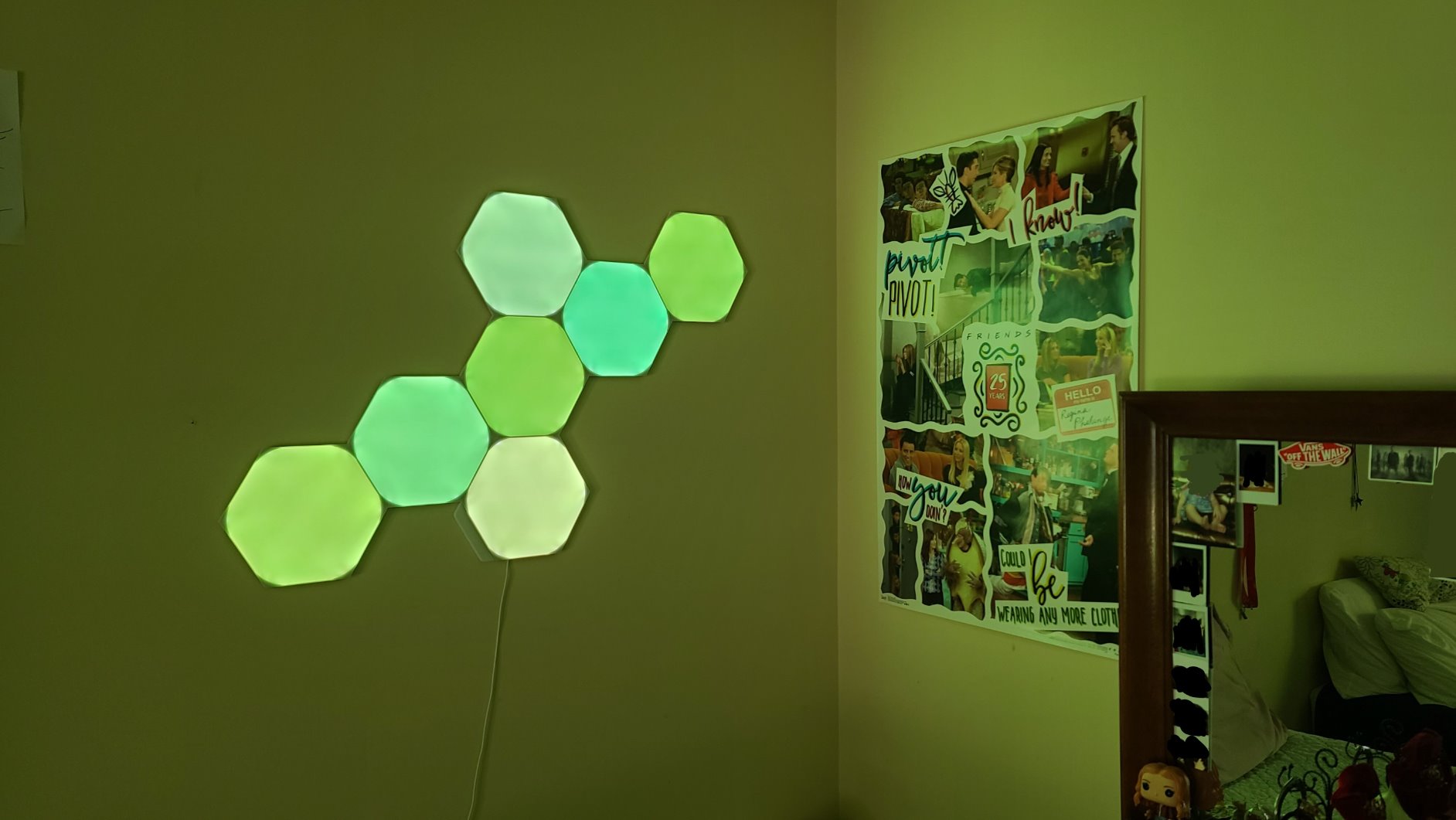 Nanoleaf Shapes Triangle Lights, Smart RGBW LED Wall Light Panels, 7PK | Compatible with Alexa, Home Wall Decor for Living Room with Music Sync, Smarter Kit customer photo 2