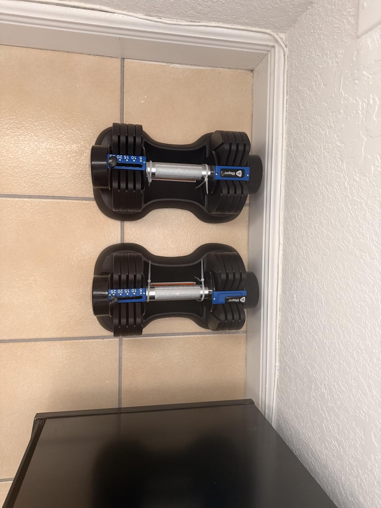 Lifepro Adjustable Dumbbells Set - Quick Adjustment, Anti Slip Handle - Space Saving & Strength Training Weights for Home Gym Exercise & Fitness customer photo 2