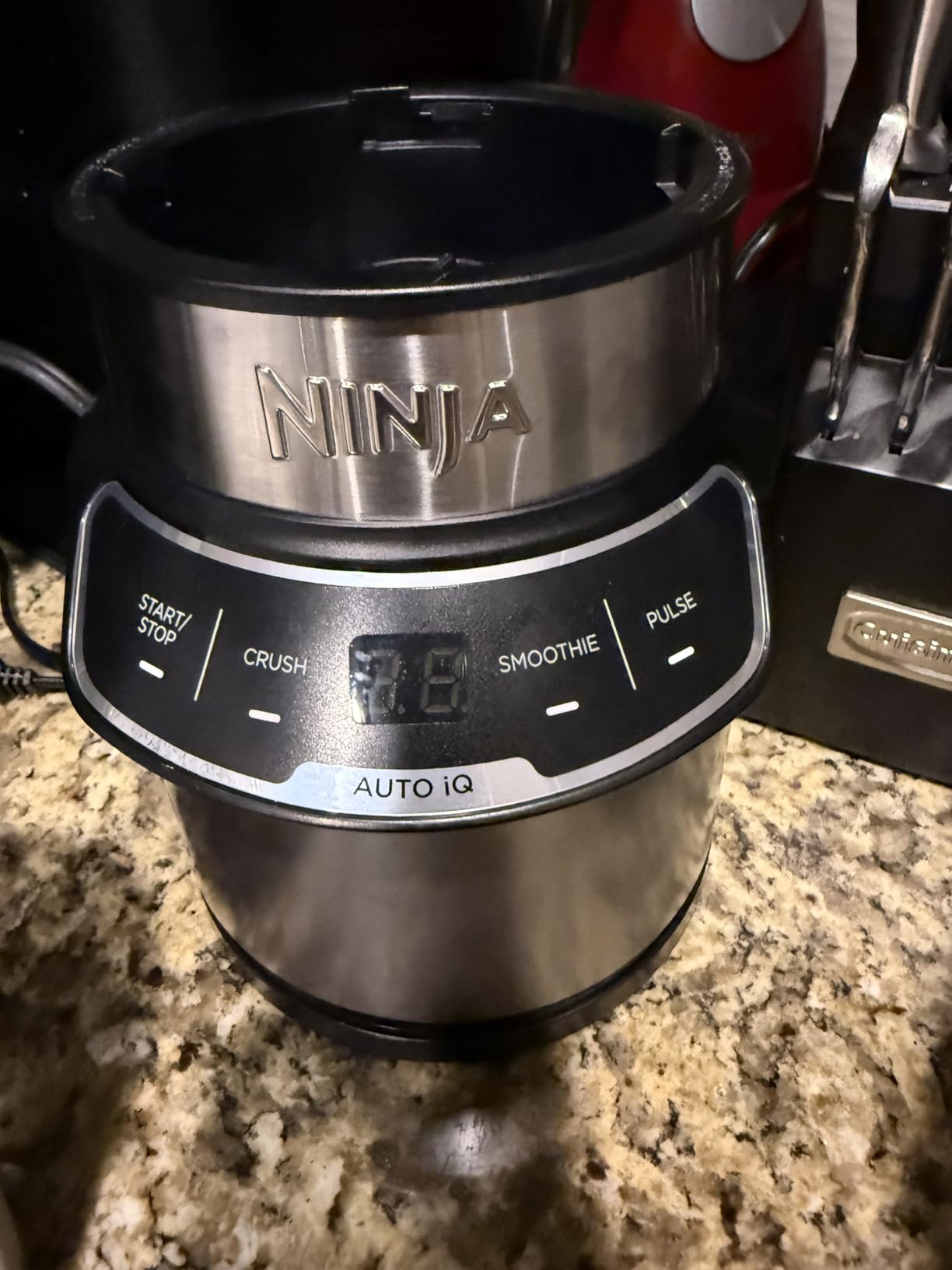 Ninja Nutri-Blender Pro with Auto-iQ (BN401) - 1100-Peak-Watt, (2) 24-oz To-Go Cups & Spout Lids customer photo 1