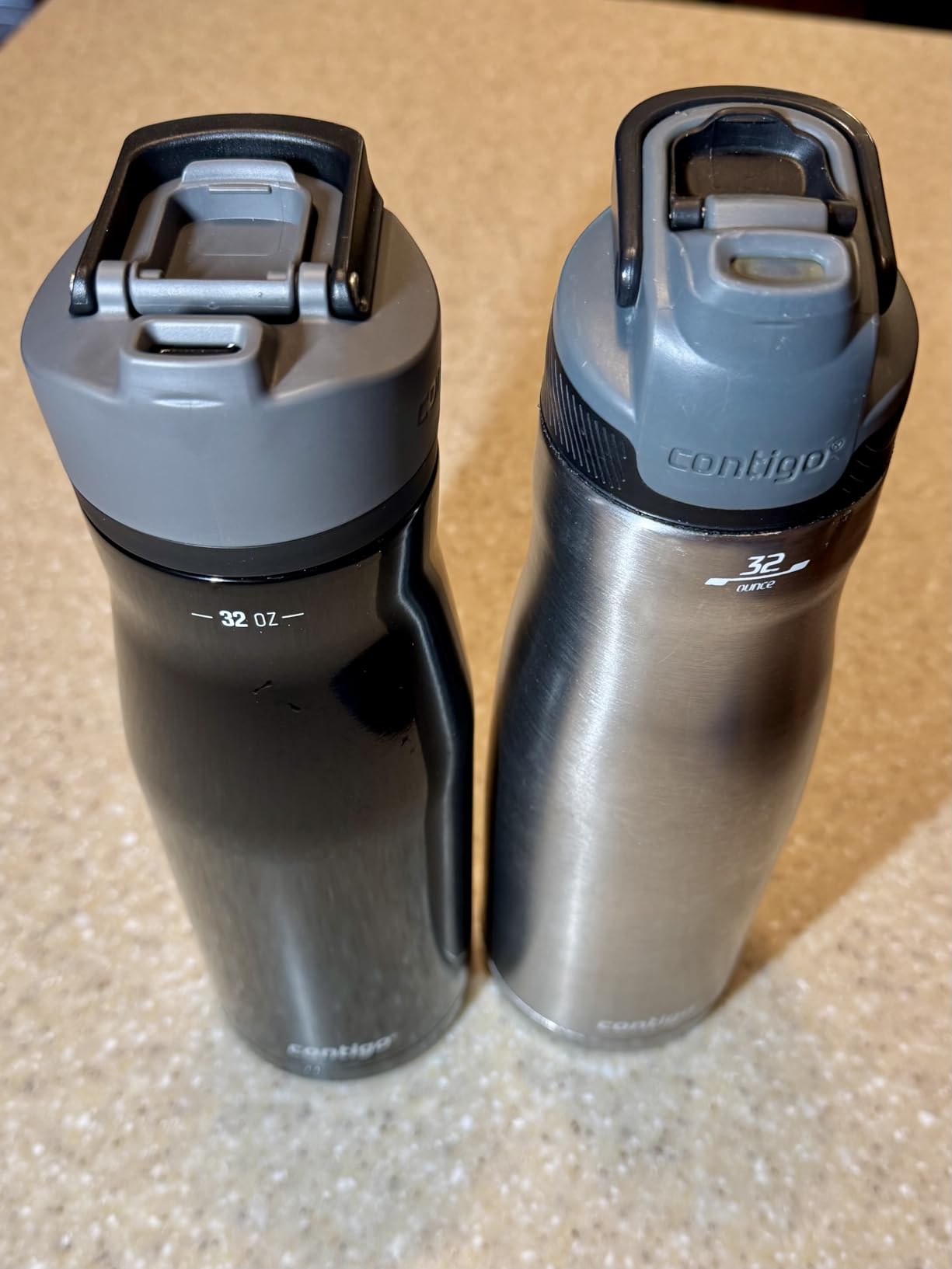 Contigo Cortland Chill 2.0 Vacuum-Insulated Stainless Steel Water Bottle, Spill-Proof Sip Technology, Interchangeable Lid, 24oz, Steel/Licorice, Perfect for Fitness Travel Everyday Use customer photo 2