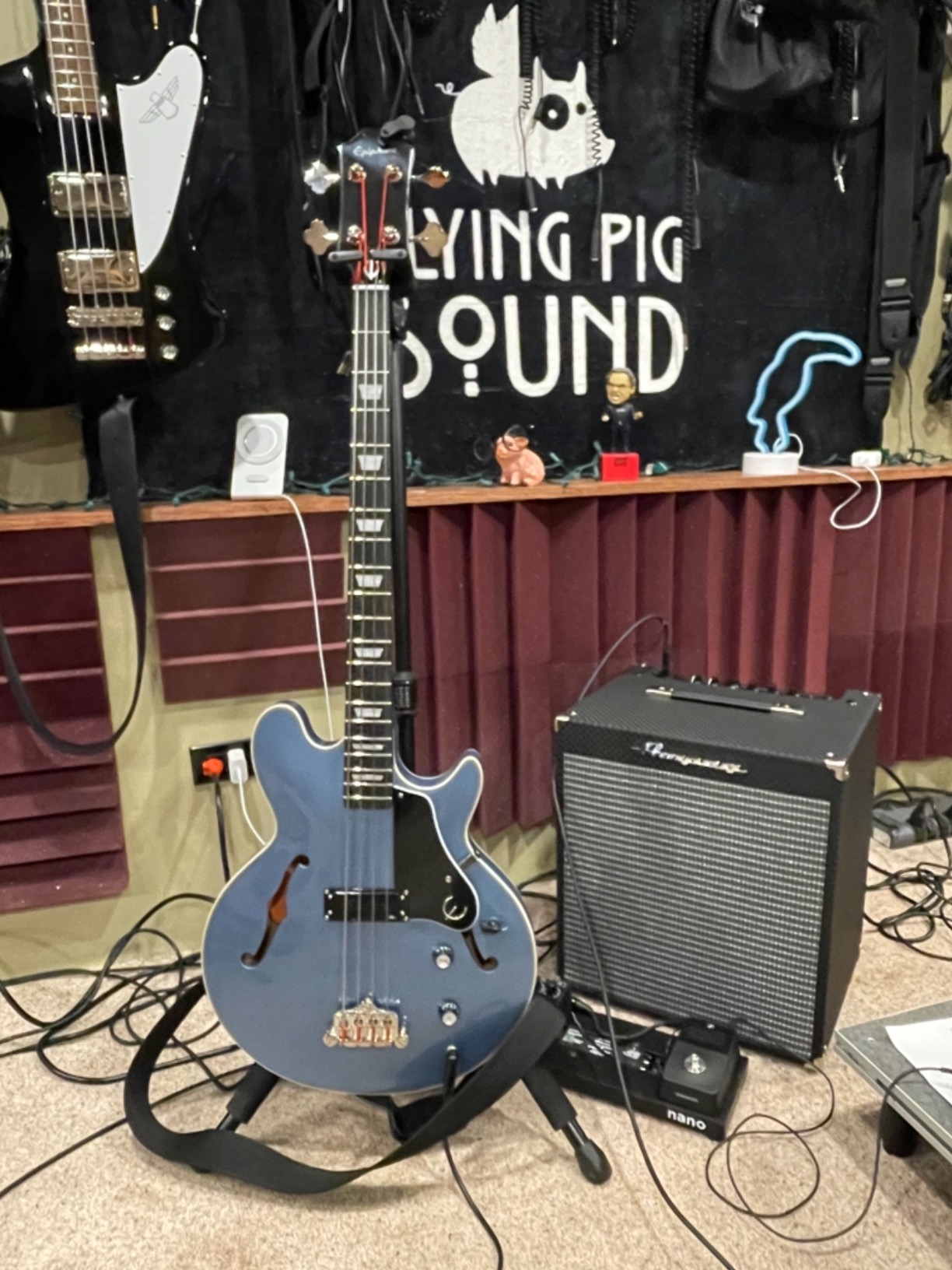 Ampeg Rocket Bass RB-112 Bass Combo 1x12 100 Watts customer photo 2