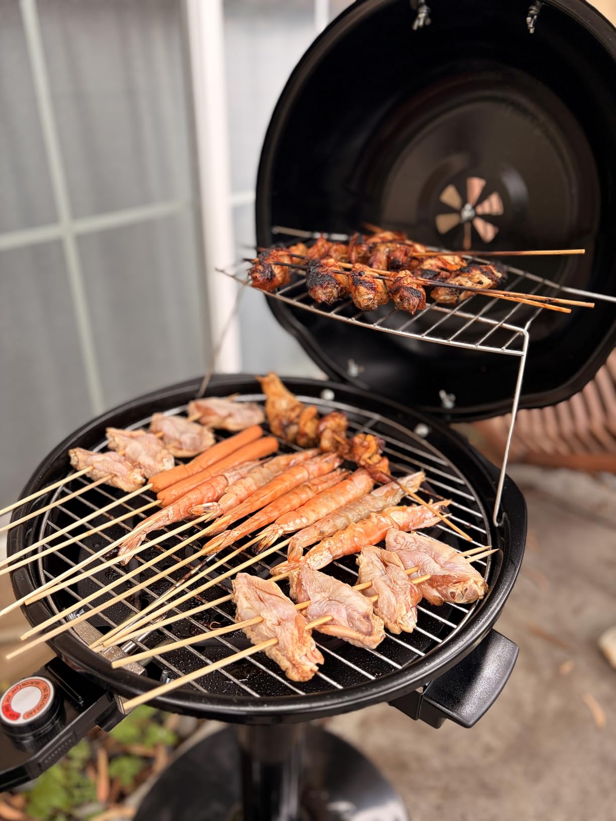 Electric BBQ Grill Techwood 15-Serving Indoor/Outdoor Electric Grill for Indoor & Outdoor Use, Double Layer Design, Portable Removable Stand Grill, 1600W (Stand Black BBQ Grills) customer photo 2