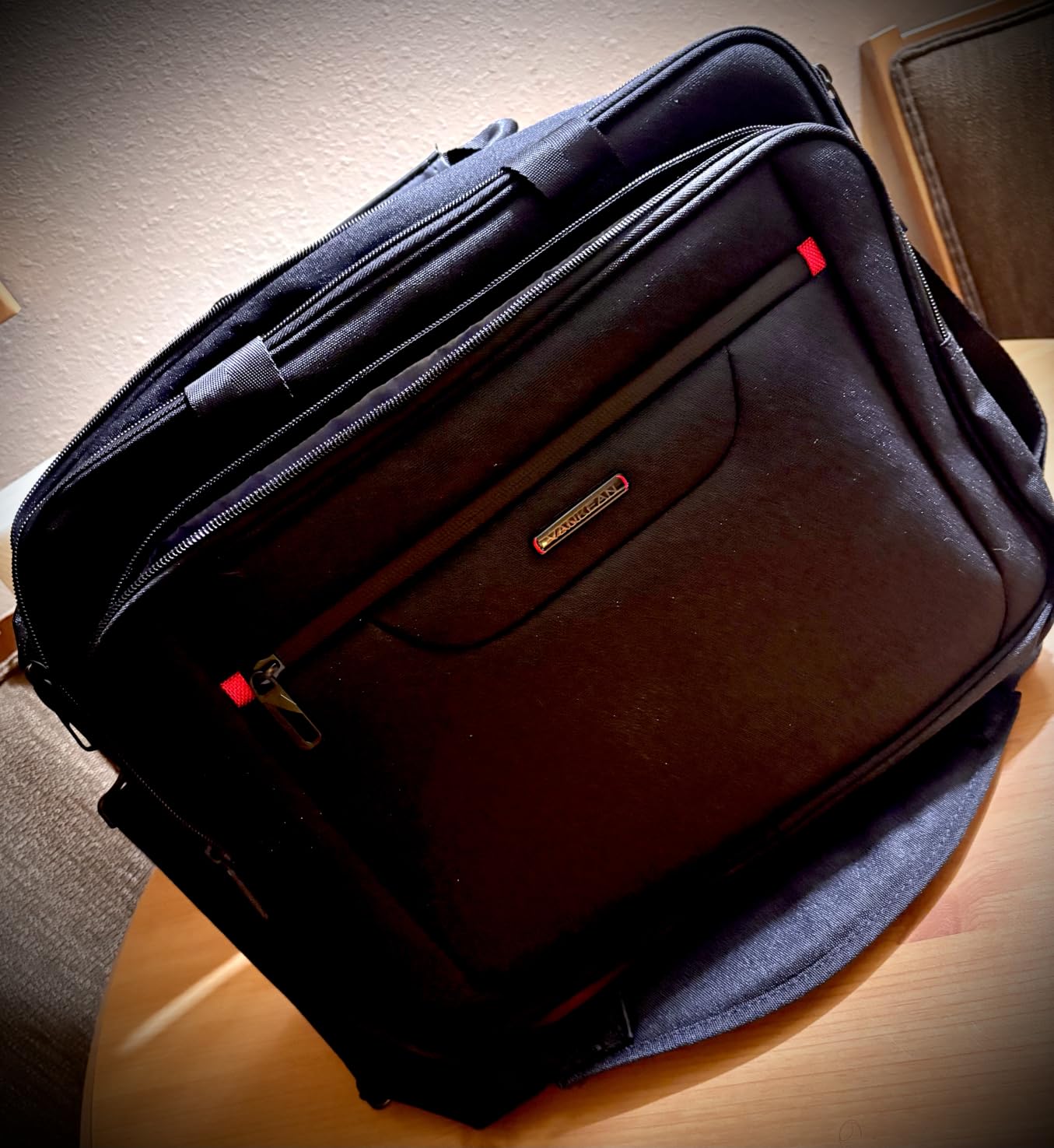 VANKEAN Laptop Briefcase Premium Laptop Case Fits Up to 17.3 Inch, Business Shoulder Bag Laptop Expandable Water-Repellent Messenger Bag, Black customer photo 1