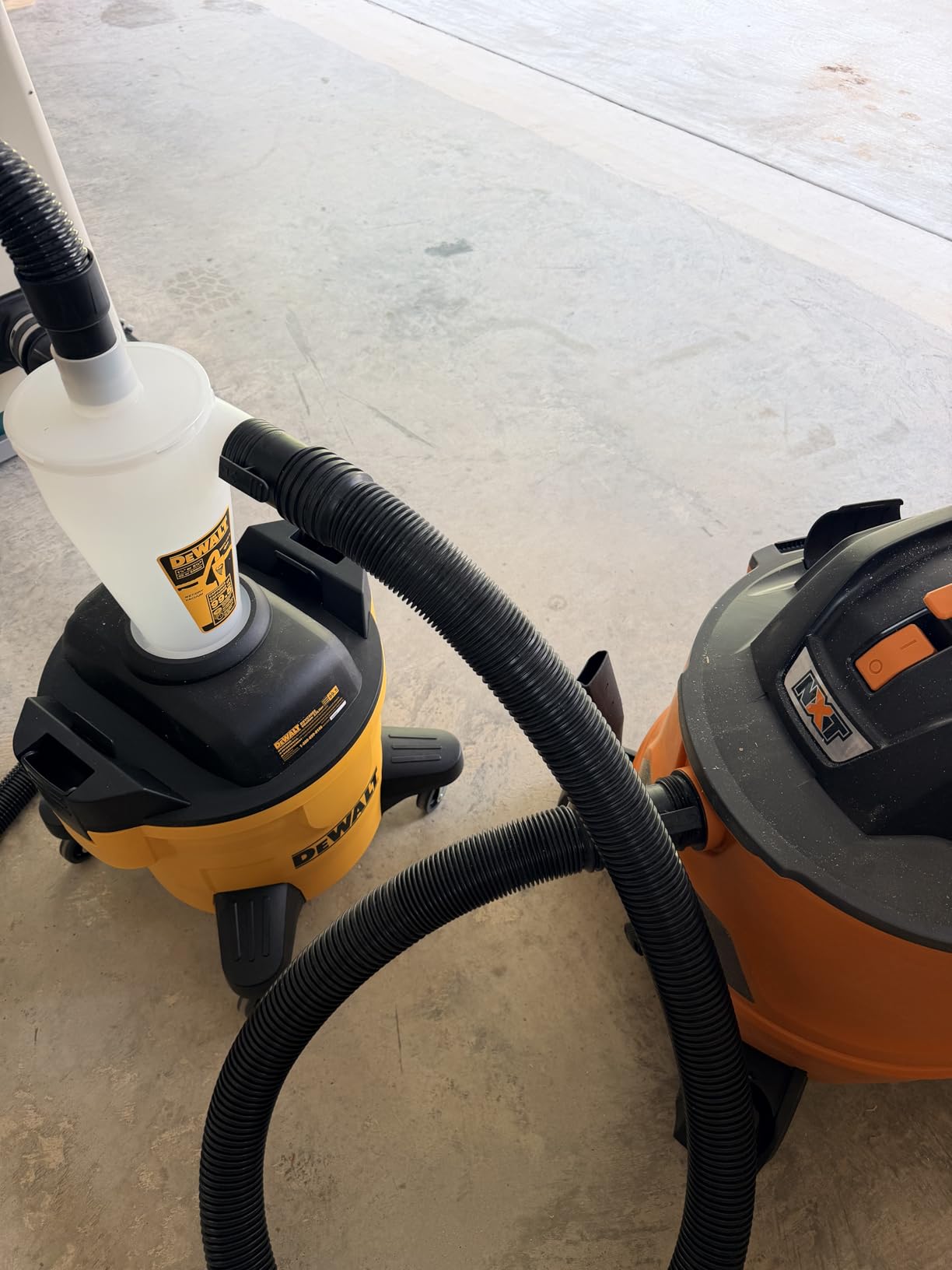 DEWALT Dust Separator with 6 Gallon Poly Tank, 99.5% Efficiency Cyclone Dust Collector (DXVCS002) customer photo 1