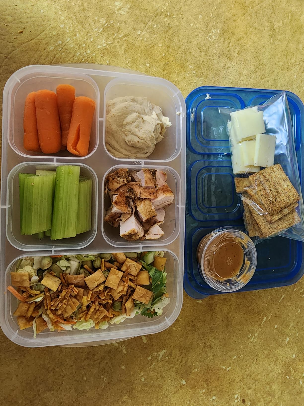 Bentgo Easyboxes - Reusable 5-Compartment Food Containers, Stackable 8-Piece Set, 4 Trays & 4 Lids, BPA-Free Food Storage for Meal Prep, School, & Work customer photo 1