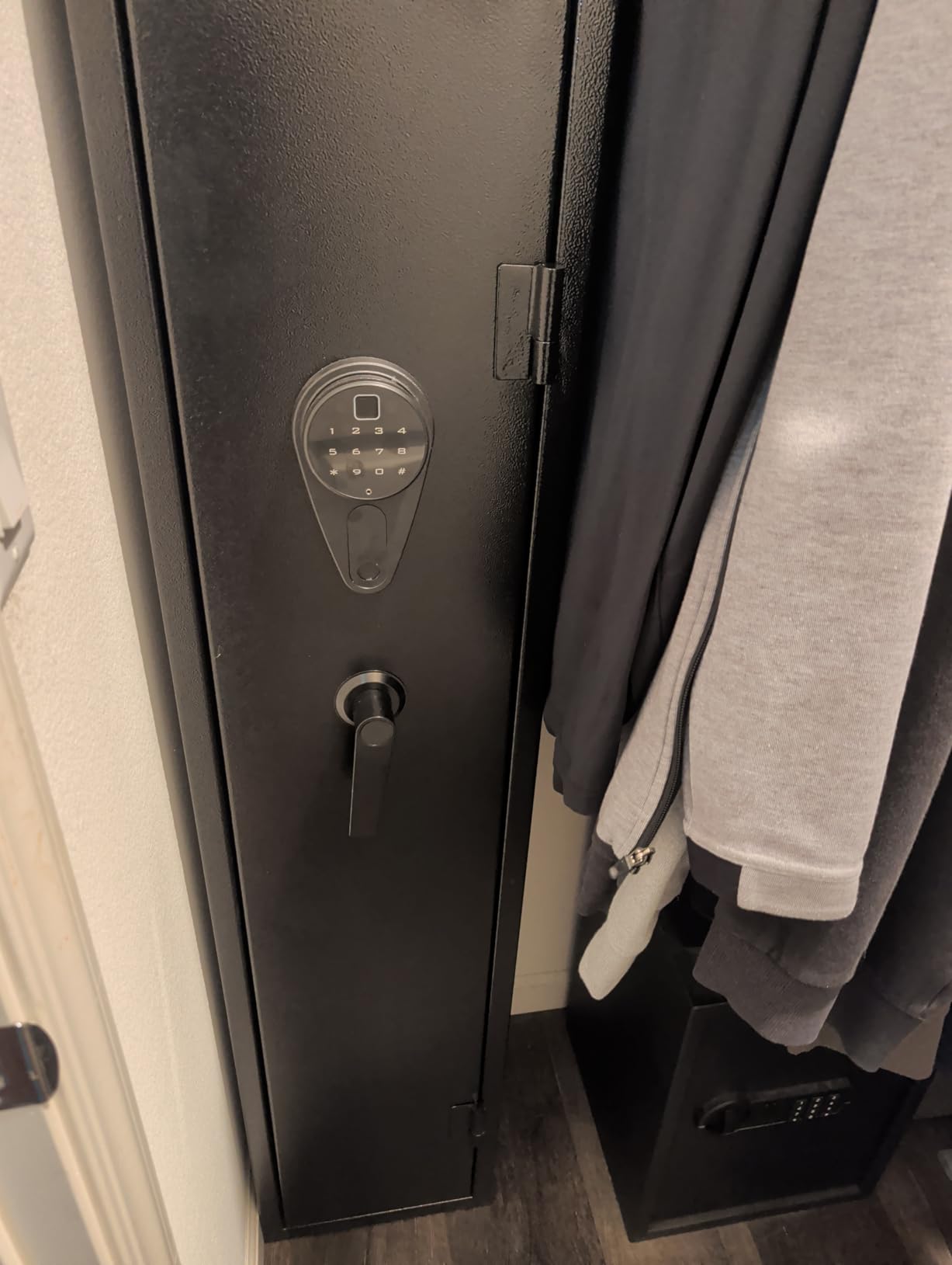 Kaer 4-5 Biometric Gun Safe for Rifles and Pistols, Long Rifle Safe for Home | No Assembly Needed, Gun Cabinet for 3-5 Shotgun 5-7 Handguns, Fingerprint, Digital Keypad, Removable Shelf, Gun Rack for Home customer photo 2