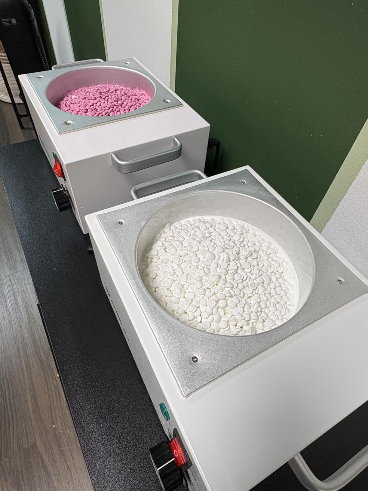 Anbull 5.5lb Professional Single Wax Warmer, Electric Large 2.5L Wax Heater Pot for Hair Removal with 20-120C Temperature Control, Paraffin Hot Facial Skin SPA Equipment customer photo 1