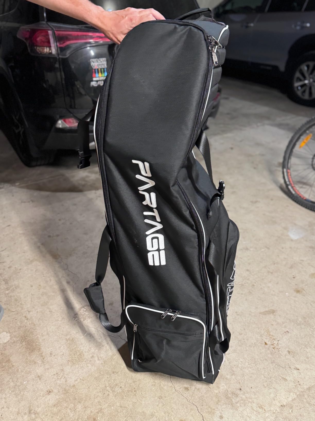 Partage Golf Travel Bag with Wheels, Golf Travel Case for Airlines, 900D Heavy Duty Oxford customer photo 2