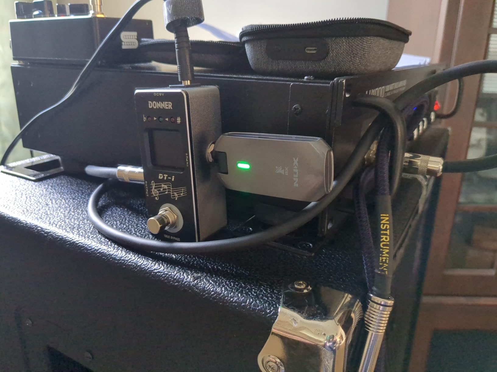 NUX C-5RC 5.8GHz Wireless Guitar System for Active or Passive Pickup Guitar, Charging Case included, UHF Guitar Wireless Transmitter Receiver Low Interference, Auto Match customer photo 1