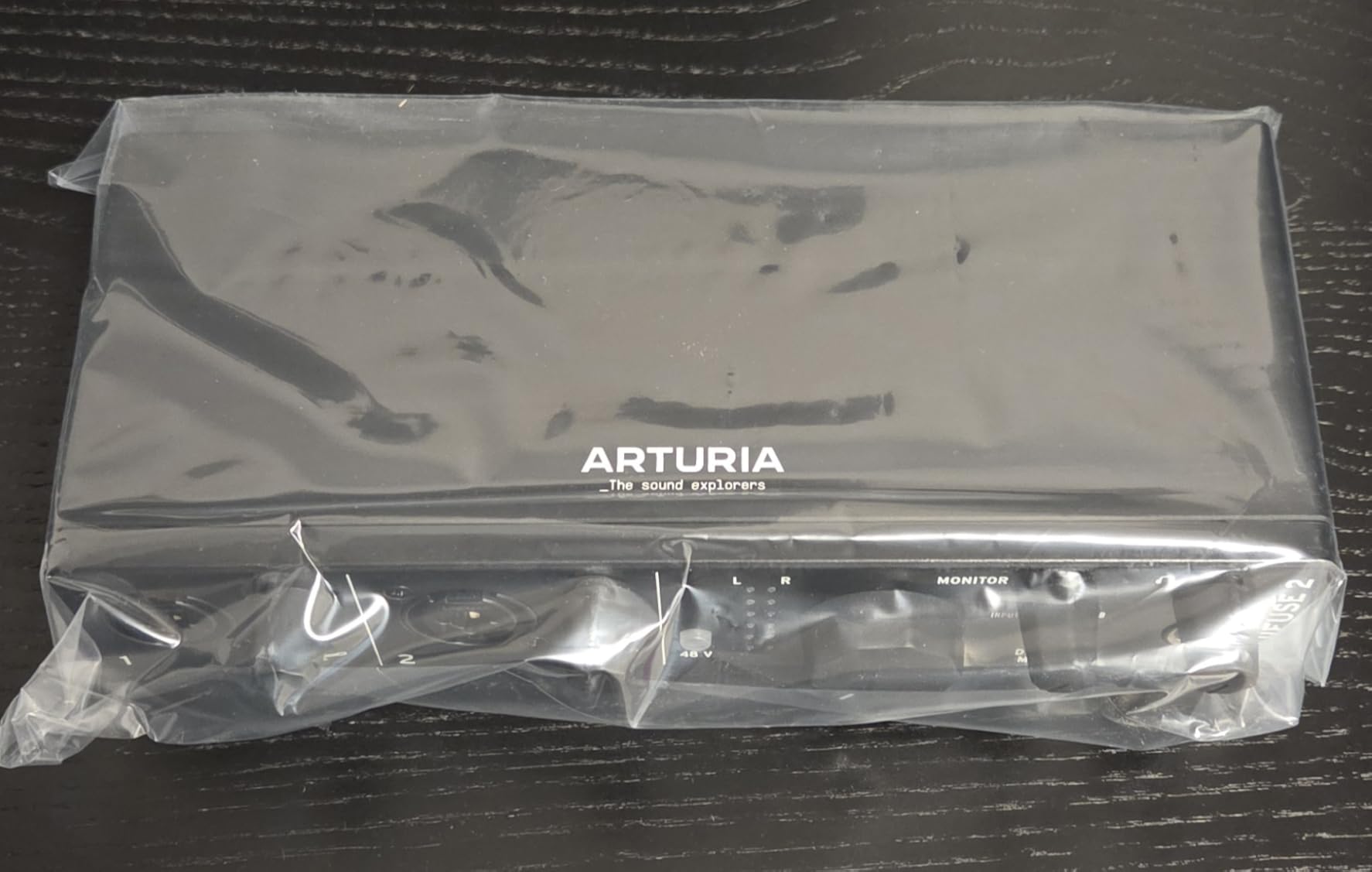Arturia MiniFuse 2 Compact USB Audio & MIDI Interface with Creative Software for Recording, Production, Podcasting, Guitar customer photo 1