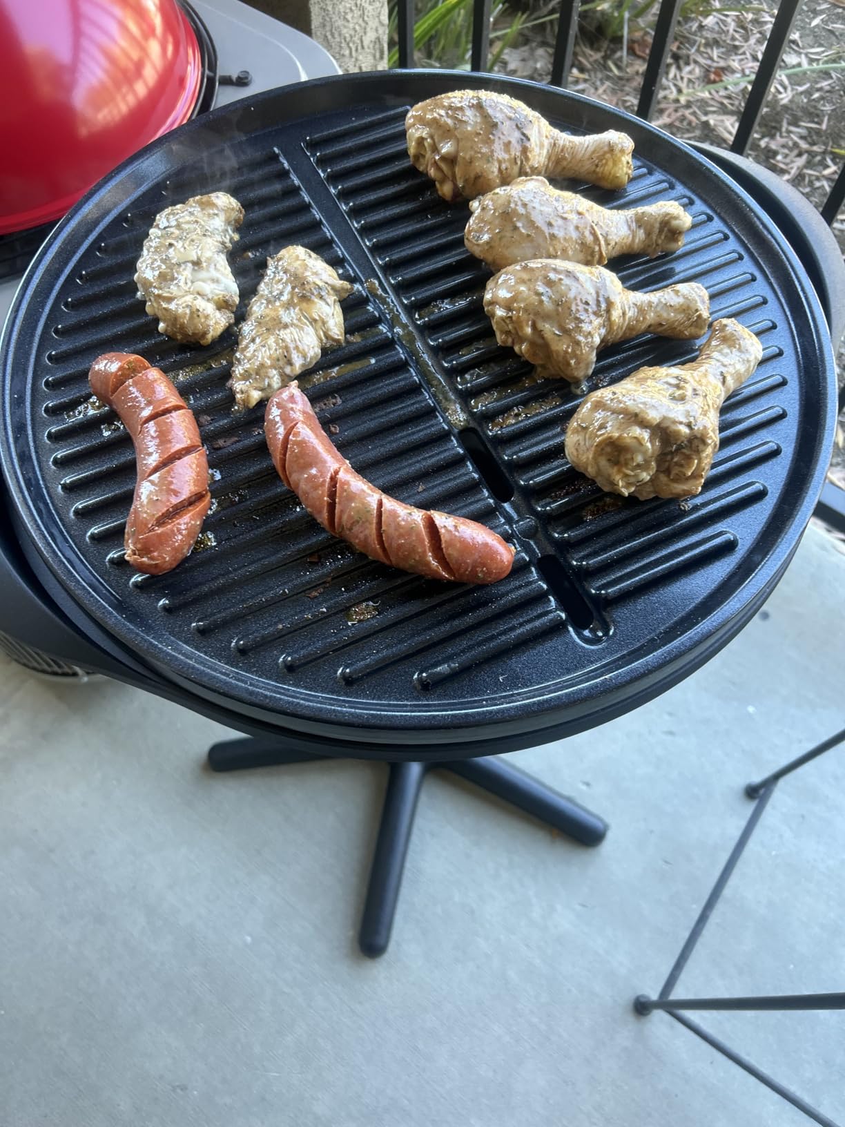 Cuisinart Indoor/Outdoor Electric Grill, 2-in-1 Portable BBQ with Nonstick Cooking Surface, Adjustable Heat, Stand/Tabletop Options customer photo 2