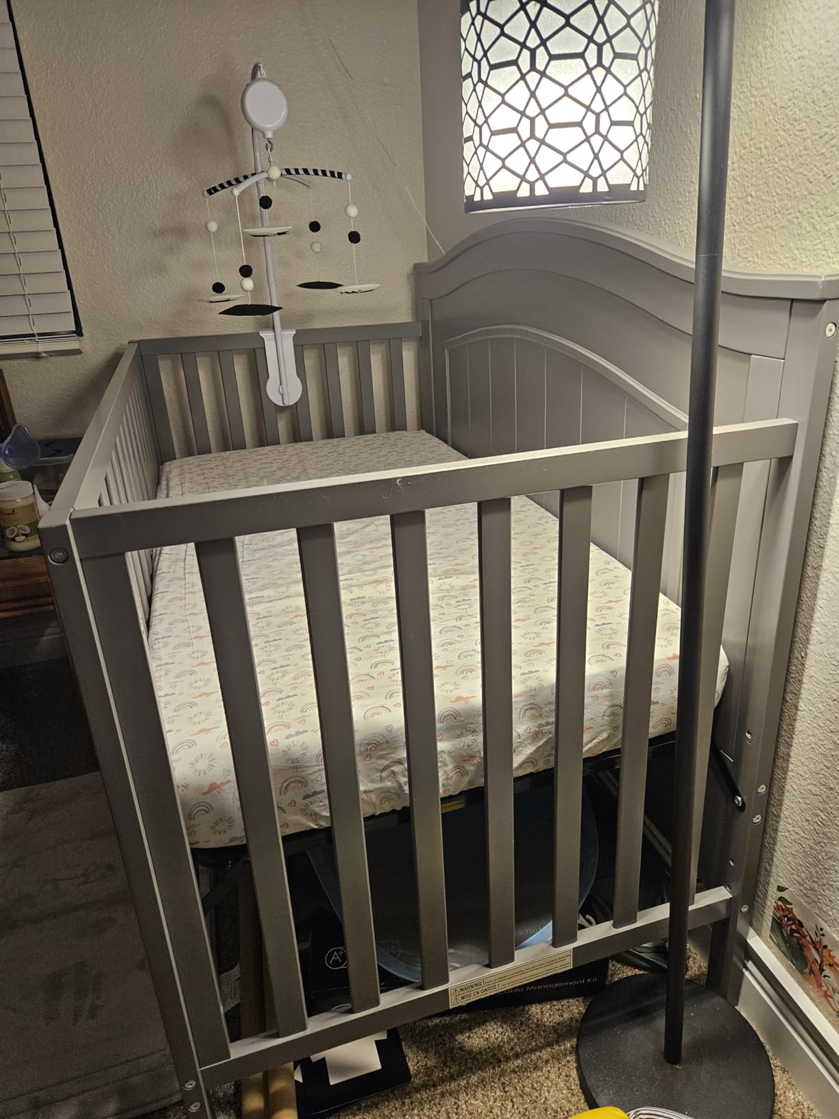 Oxford Baby North Bay 4-in-1 Convertible Crib, Snow White, GreenGuard Gold Certified customer photo 2