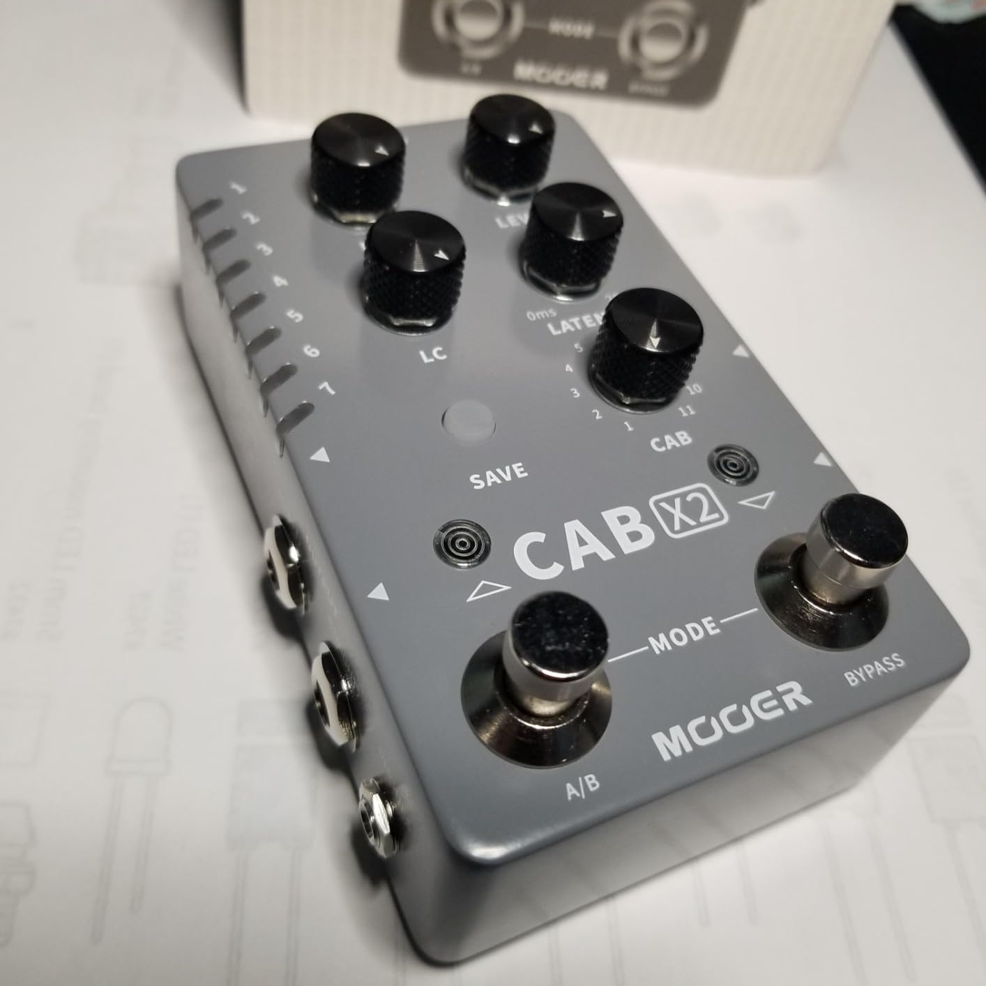 MOOER Digital Preamp Pedal Guitar Effects with 14 Preamp Models & Cab Simulation (X2) customer photo 2