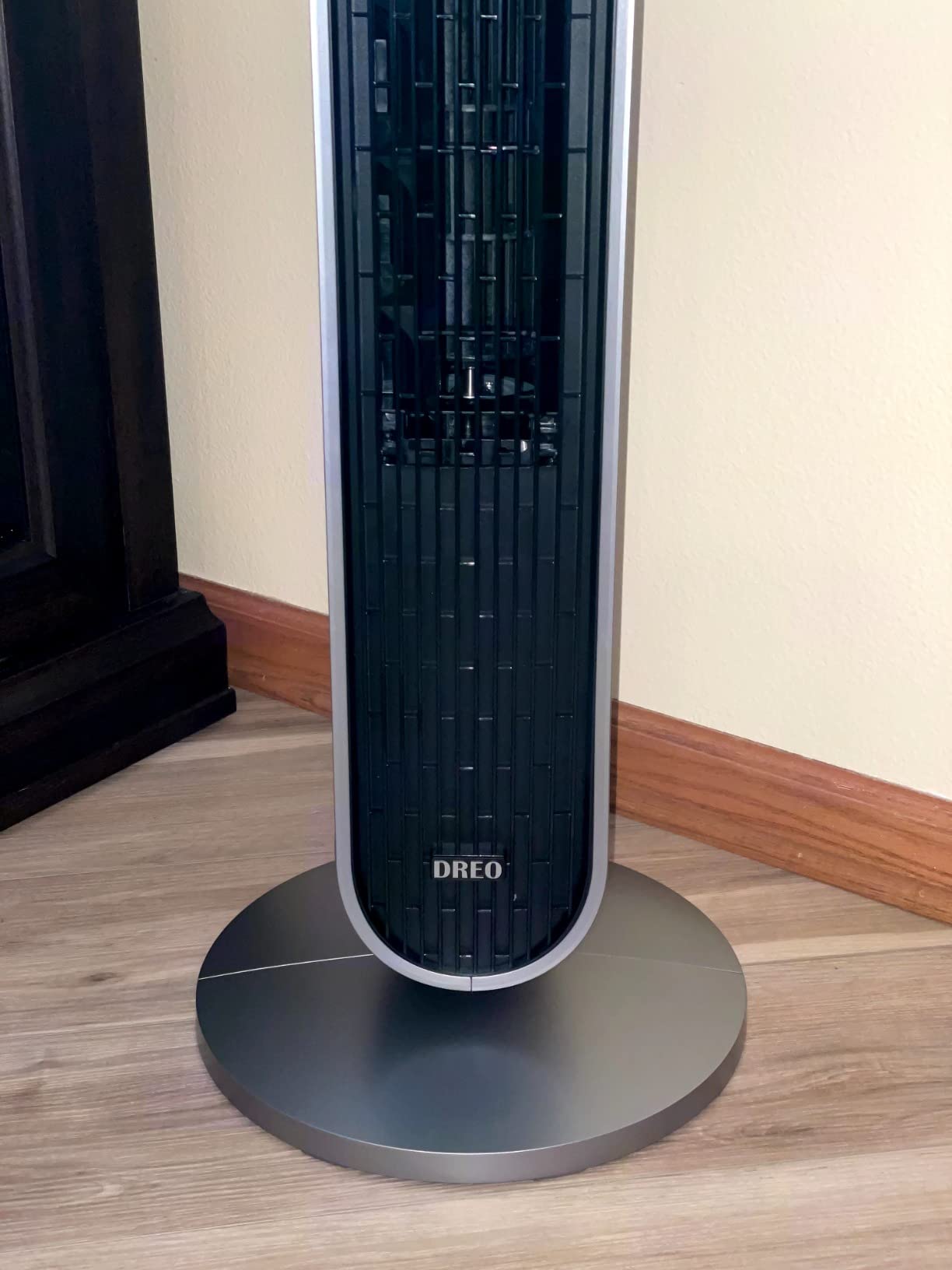 DREO Tower Fan for Bedroom, 42 Inch 120 degree Oscillating Fan, 20dB Quiet DC Motor, 28ft/s Velocity Bladeless Standing Fan with 12 Speeds, 4 Modes, 12H Timer Cooling Fans for Home, Living Room customer photo 2