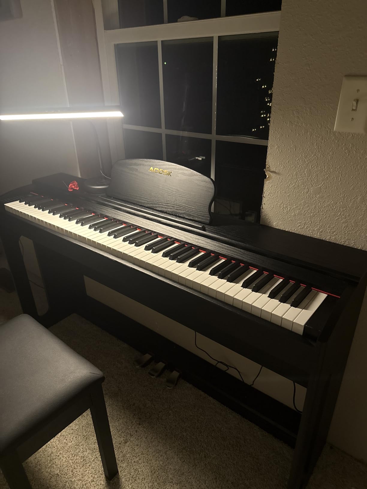 AODSK 88-Key Weighted Hammer Action Digital Piano with Speakers, Furniture Stand and Triple Pedals, Beginner's Course - B-85 customer photo 1