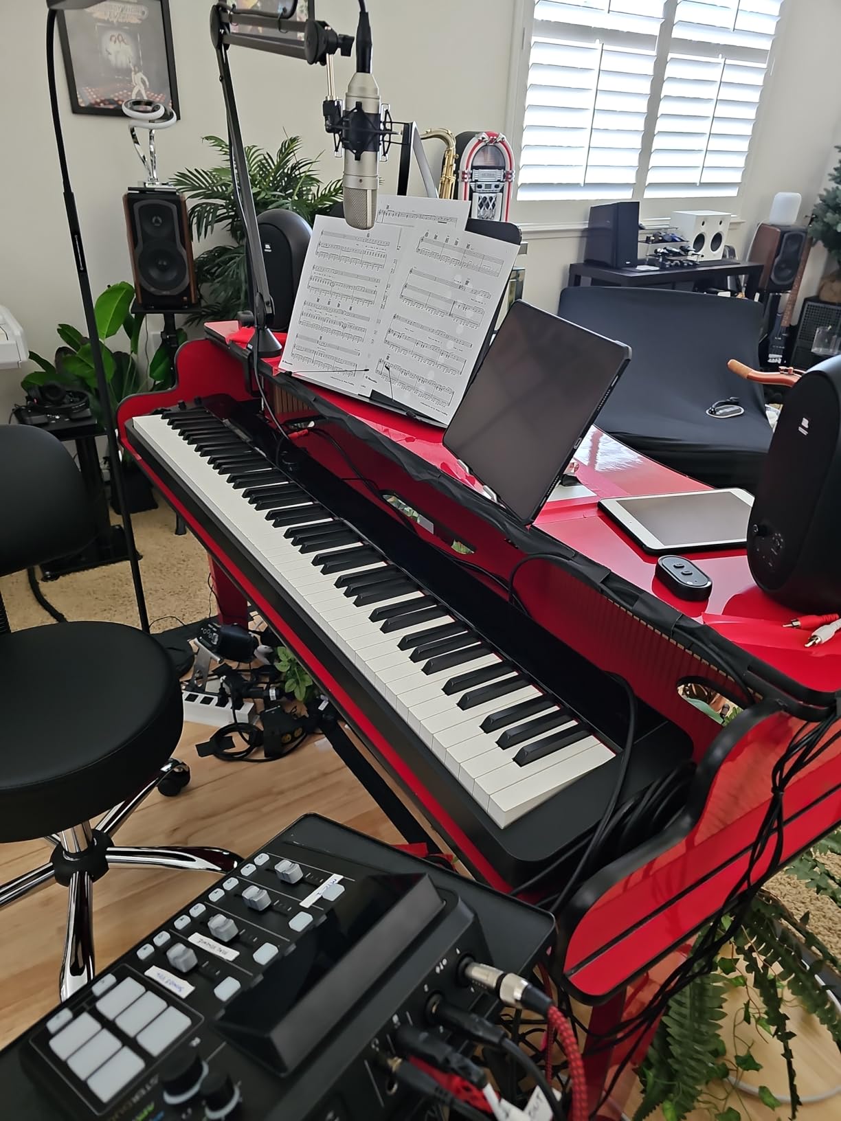 Casio Privia PX-S3100 88-Key Weighted Digital Piano, Slim & Elegant, 700 Tones, 200 Rhythms, Bluetooth Audio/MIDI, Touch Sensor Controls, Audio/MIDI Recorders & Editable DSP Effects customer photo 1