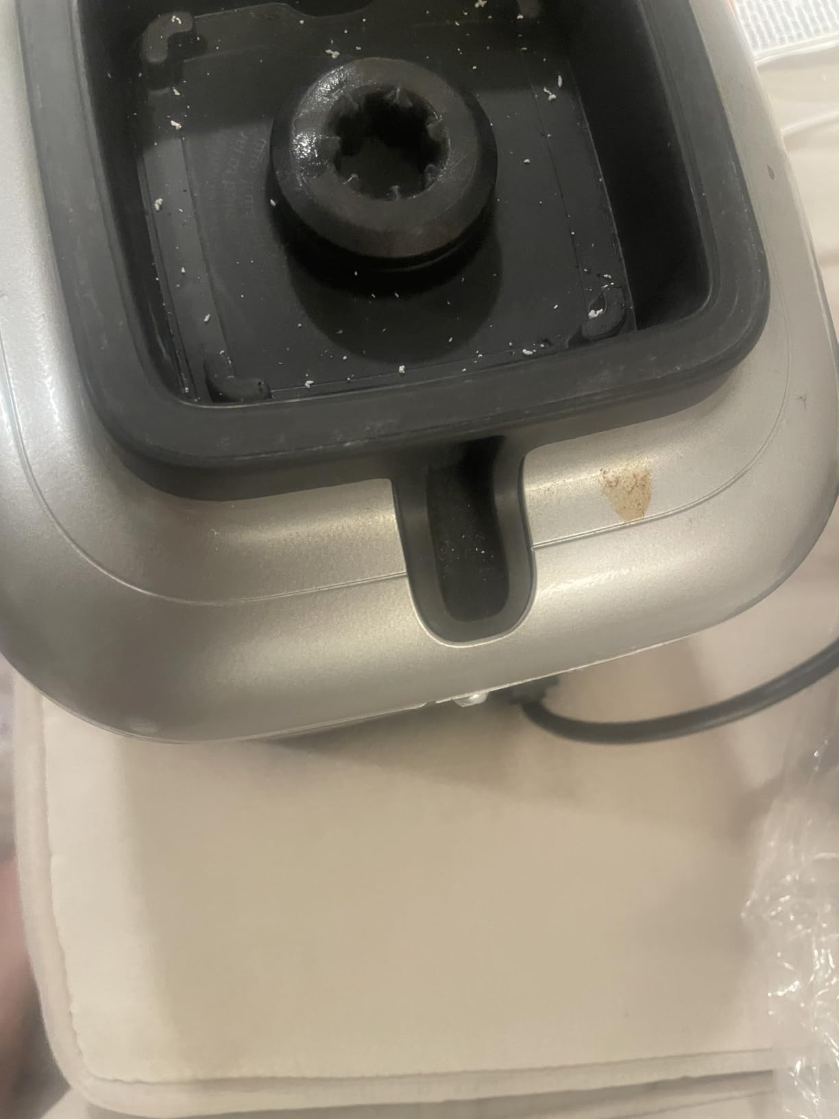 KitchenAid K400 Variable Speed Blender with Tamper - KSB4028 - Contour Silver customer photo 2