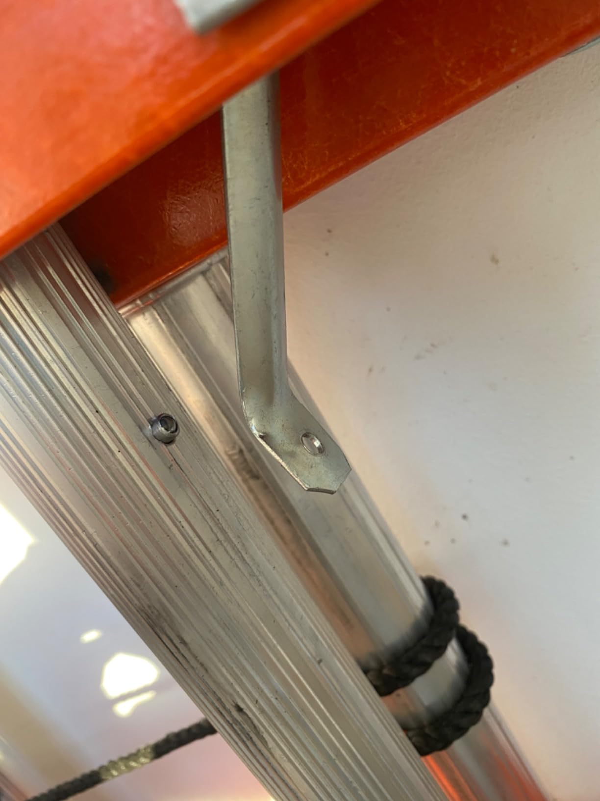 LITE 28-foot Fiberglass Extension Ladder, 300-Pound Load Capacity, Type IA, LP-3021-28 customer photo 1