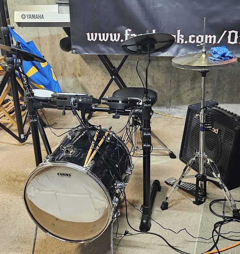 Donner DED-80 Electronic Drum Set with 4 Quiet Mesh Pads, 180+ Sounds, 2 Pedals, Throne, Headphones, Sticks, and Melodics Lessons customer photo 1