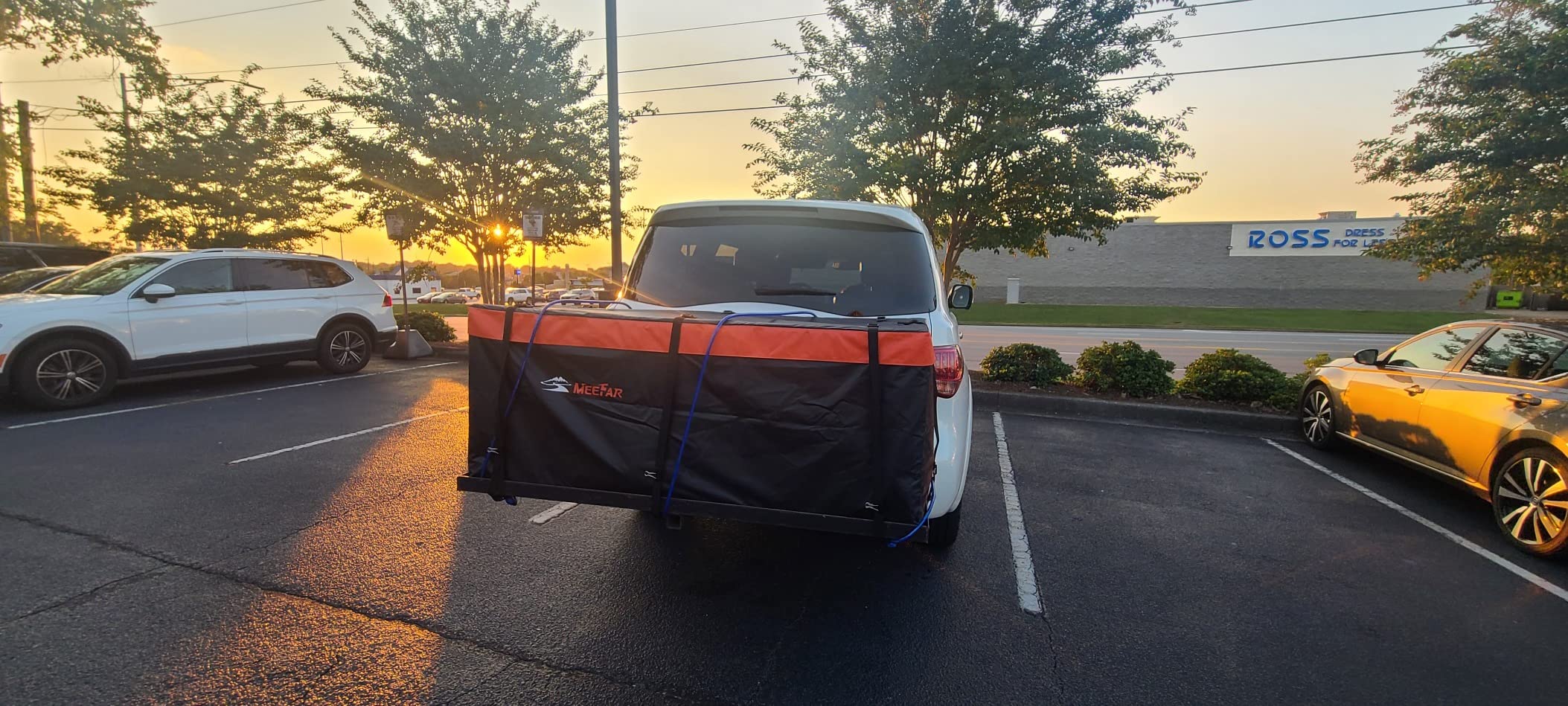 MeeFar Rooftop Cargo Carrier Car Roof Bag 21 Cubic Feet 100% Waterproof Car Top Carrier, Fits All Vehicle with/Without Rack, Include Anti-Slip Mat, 10 Reinforced Straps, 6 Door Hooks, Luggage Lock customer photo 2