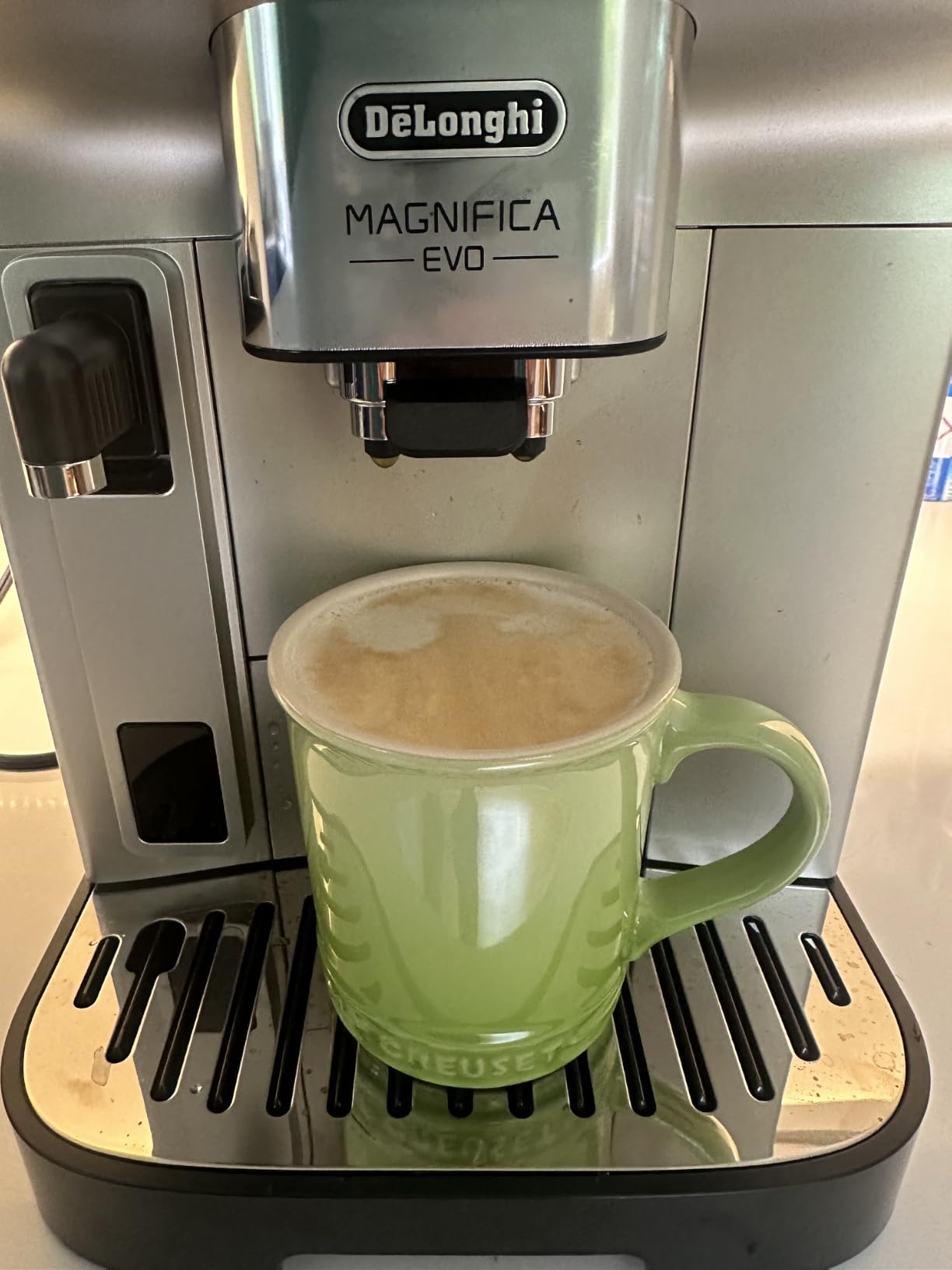 De'Longhi Magnifica Evo Automatic Espresso & Coffee Machine with Auto Milk Frother, Built-in Grinder & Auto-Clean Function - For Latte, Cappuccino, Americano, Iced Coffee, ECAM29084SB, Silver customer photo 1
