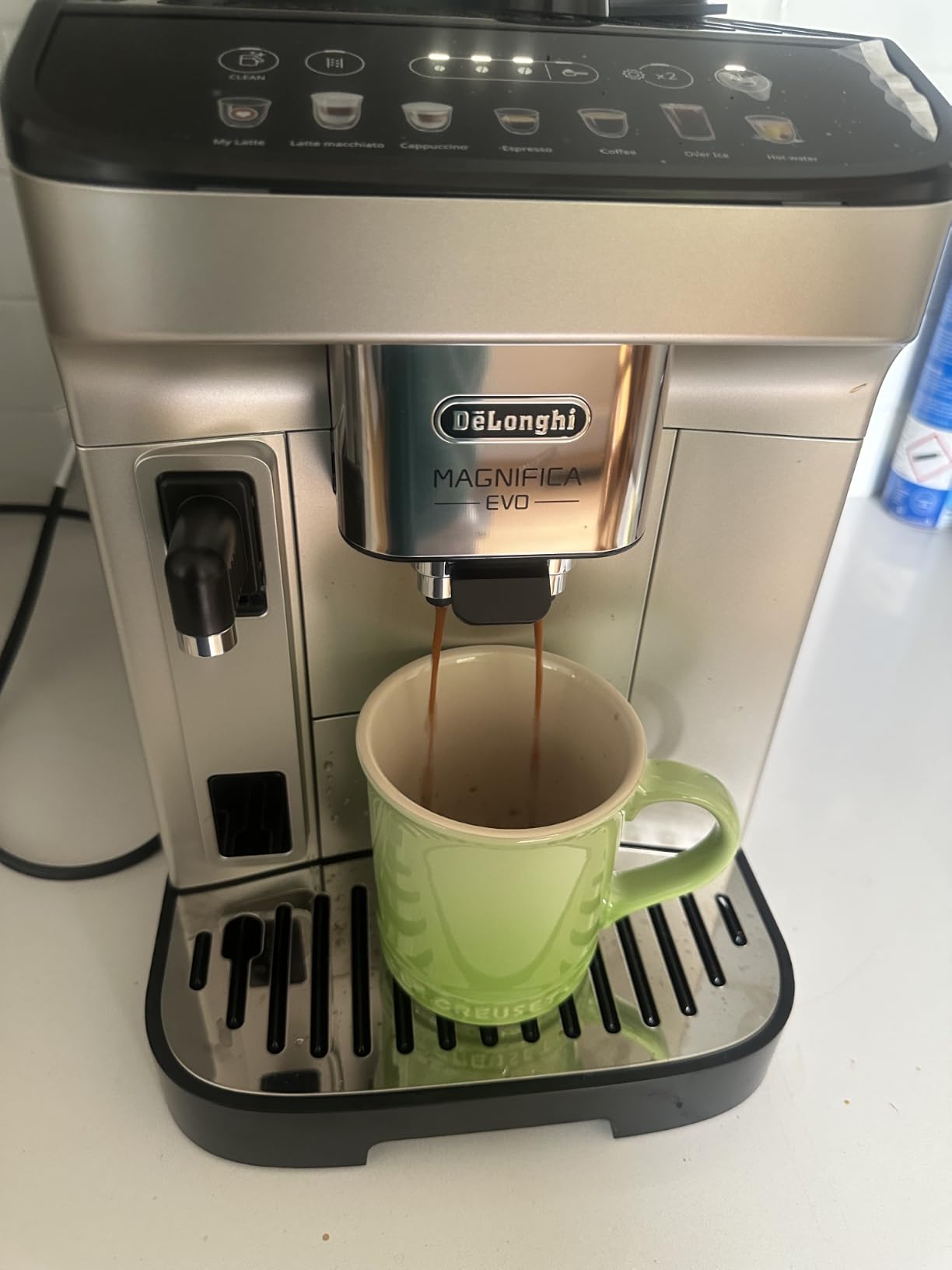 De'Longhi Magnifica Evo Automatic Espresso & Coffee Machine with Auto Milk Frother, Built-in Grinder & Auto-Clean Function customer photo 2