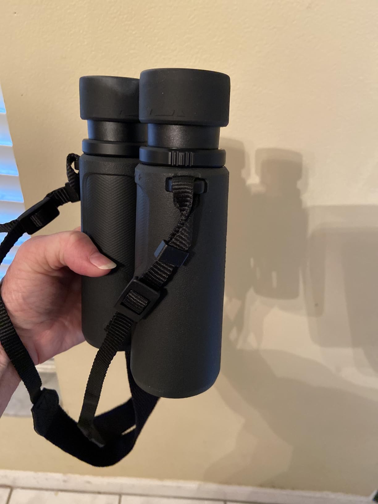 Nikon PROSTAFF P3 8x30 Binocular | Waterproof, fogproof, Rubber-Armored Compact Binocular, Wide Field of View & Long Eye Relief customer photo 2
