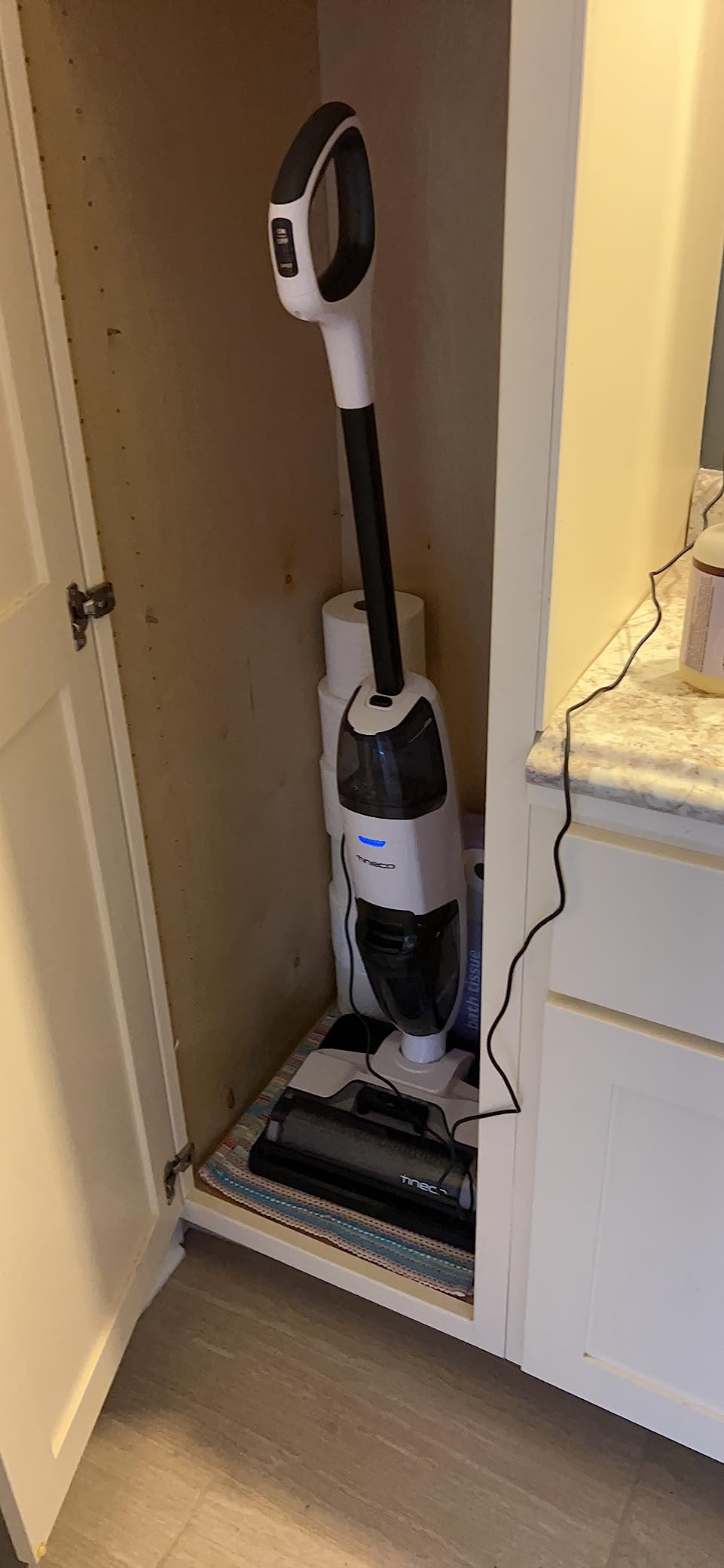 Tineco iFLOOR 2 Complete Cordless Wet Dry Vacuum Floor Cleaner and Mop, One-Step Cleaning for Hard Floors, Great for Sticky Messes and Pet Hair customer photo 1