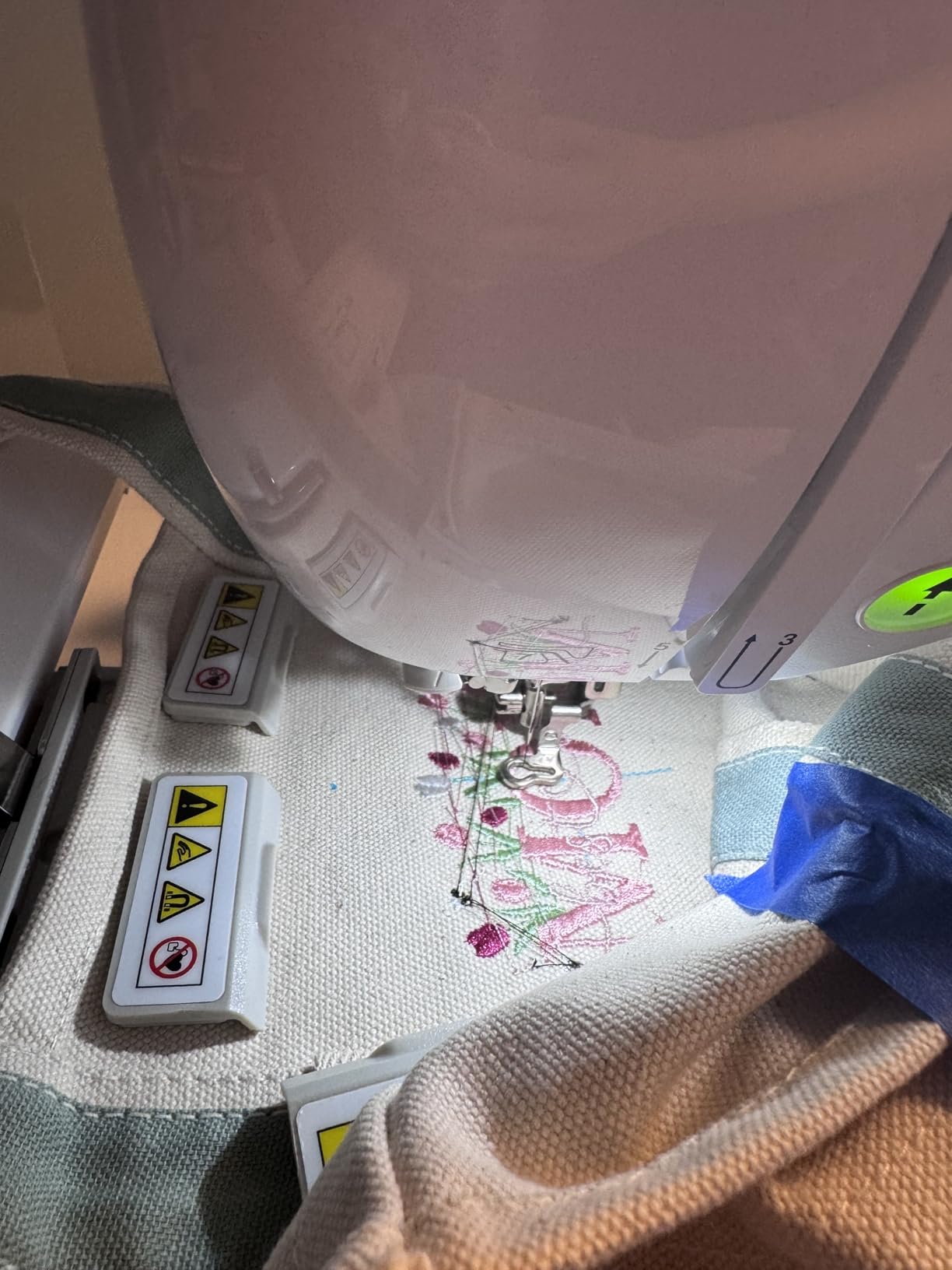 Brother SE2000 Computerized Sewing and Embroidery Machine, 5