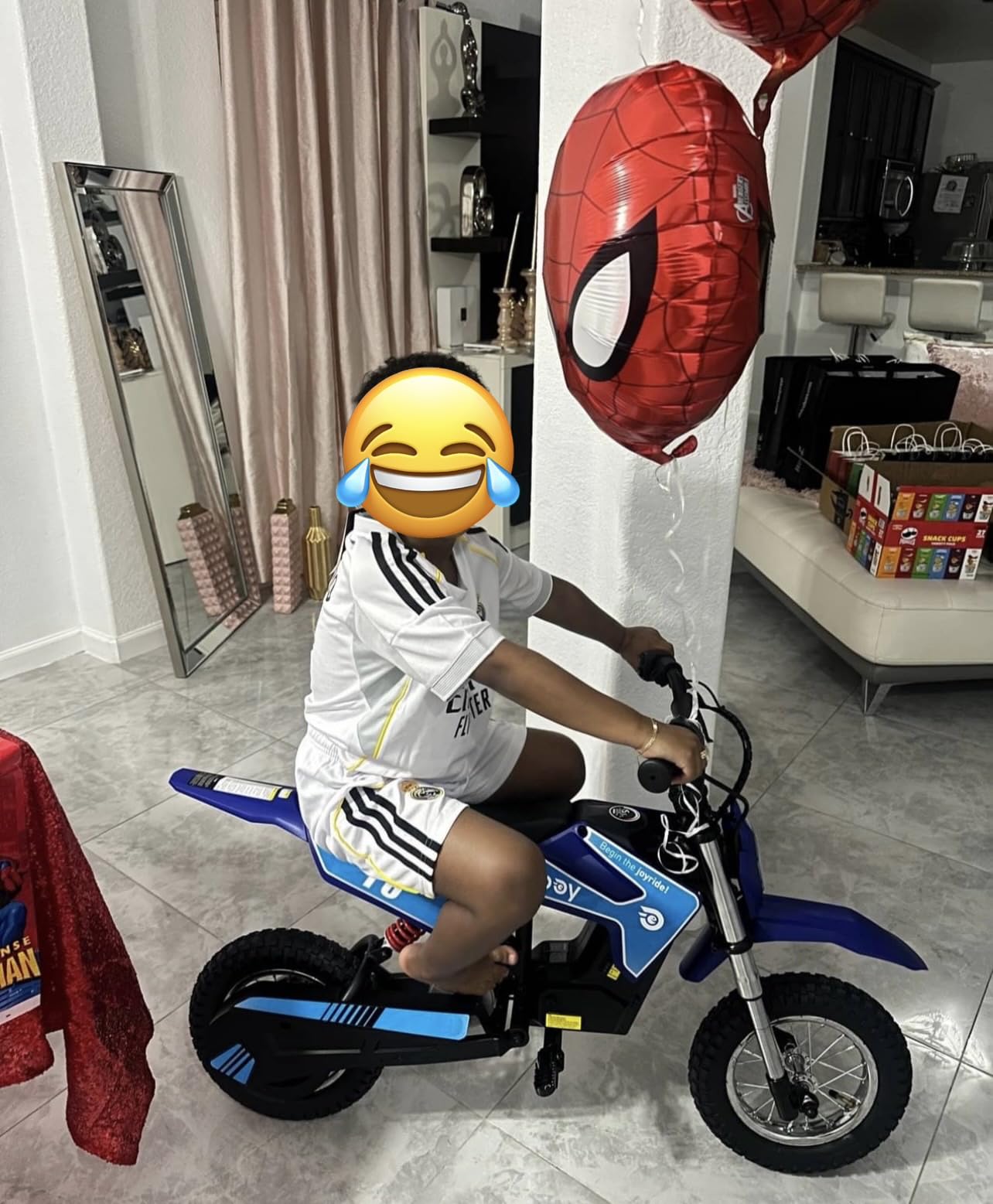 Hiboy DK1 36V Electric Dirt Bike,300W Electric Motorcycle - Up to 15.5MPH & 13.7 Miles Long-Range,3-Speed Modes Motorcycle for Kids Ages 3-10 customer photo 1