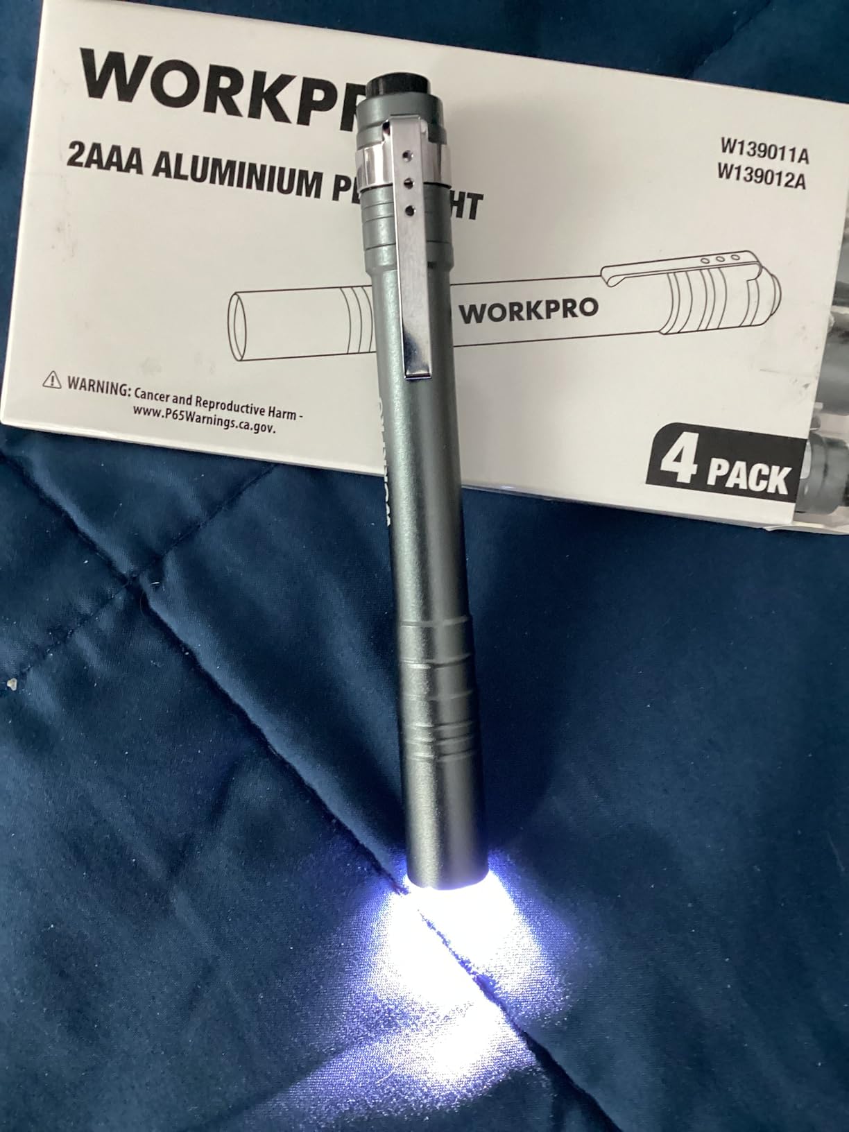 WORKPRO LED Pen Light, Aluminum Pen Flashlights, Pocket Flashlight with Clip for Inspection, Emergency, Everyday, 2AAA Batteries Include, Gray(4-Pack) customer photo 2