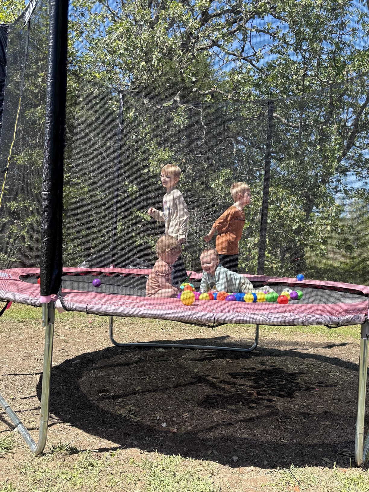 AOTOB 8FT 10FT 12FT 14FT 15FT Trampoline with Safety Enclosure Net, Outdoor Trampoline with Basketball Hoop, Heavy Duty Jumping Mat and Spring Cover Padding for Kids and Adults customer photo 2