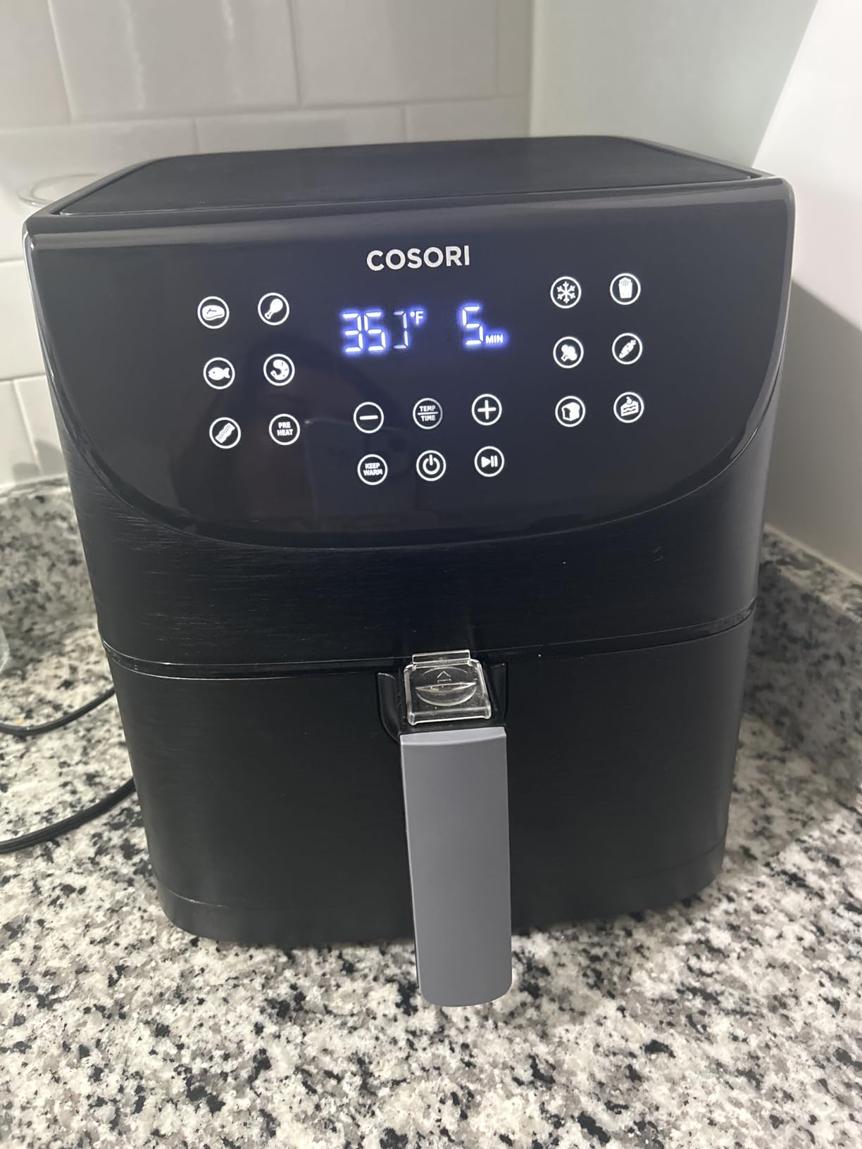 Cosori Pro Gen 2 Air Fryer 5.8QT, 13 One Touch Functions, Dishwasher-Safe Detachable Square Basket, Black customer photo 1