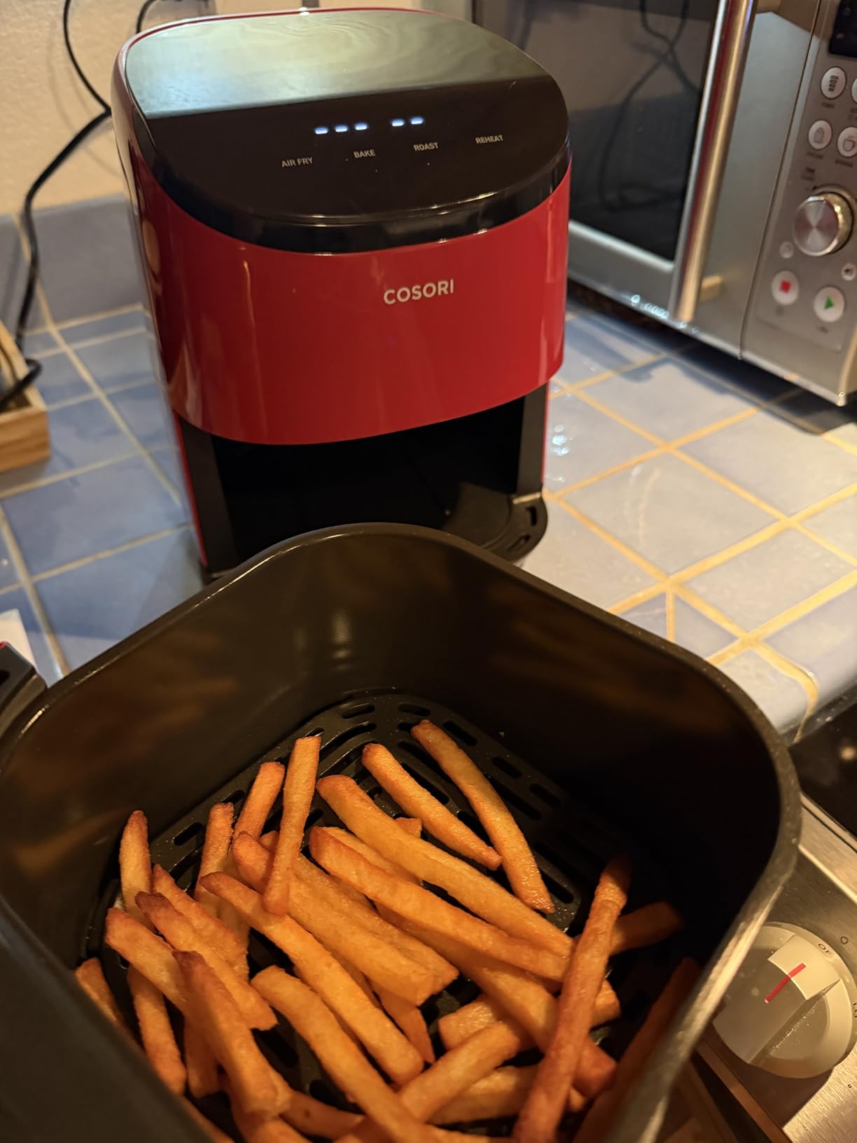 Cosori Air Fryer 2.1 QT, Small & Mini 4-in-1, Ideal for Simple Meals and Snacks, 30 In-App Recipes customer photo 1