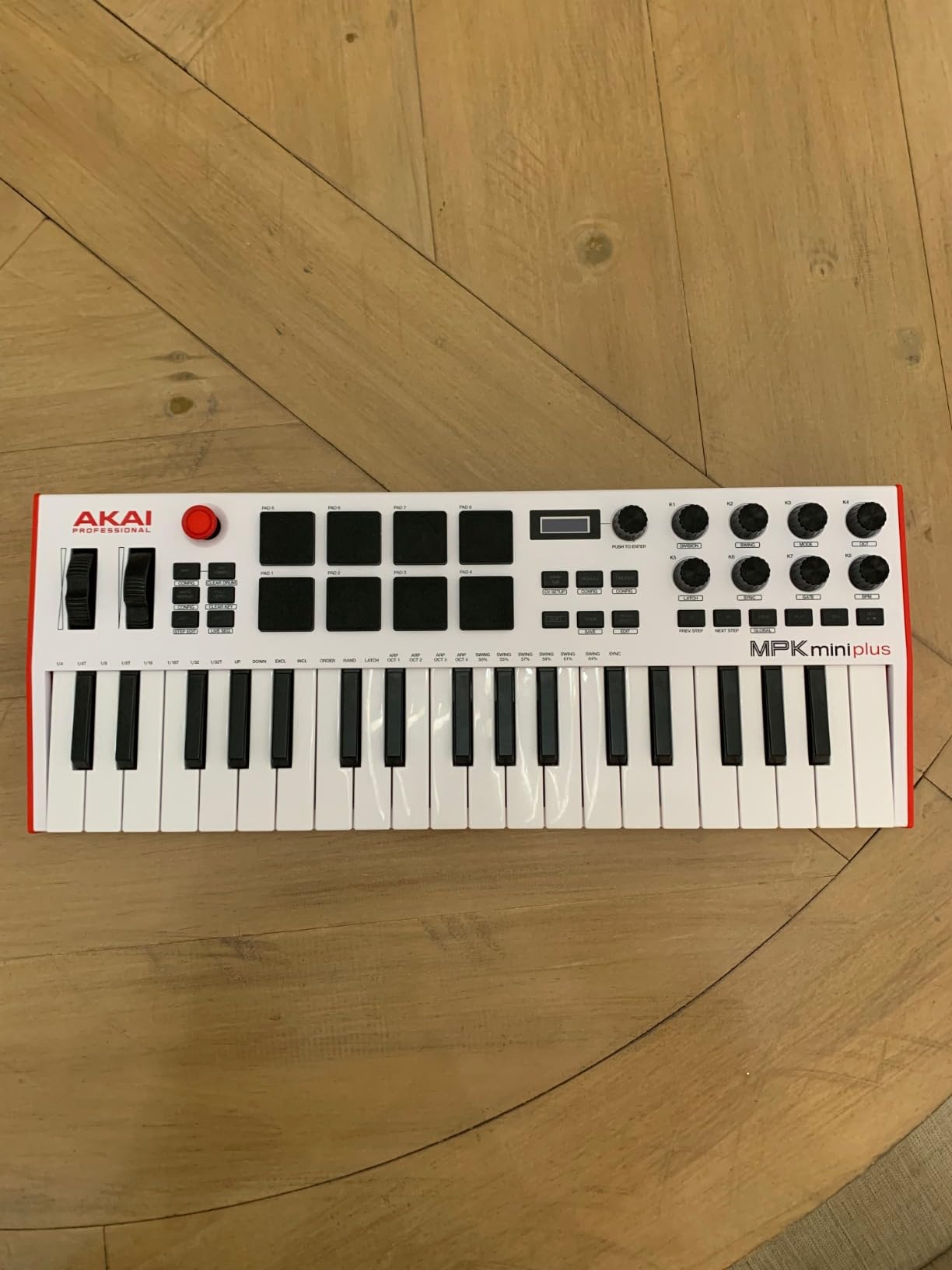 Akai Professional MPK Mini Plus - USB MIDI Keyboard Controller with 37 Mini Keys, 8 MPC Pads, Sequencer, MIDI/CV/Gate I/O, Music Production Software and Native Instruments Sound Package customer photo 2