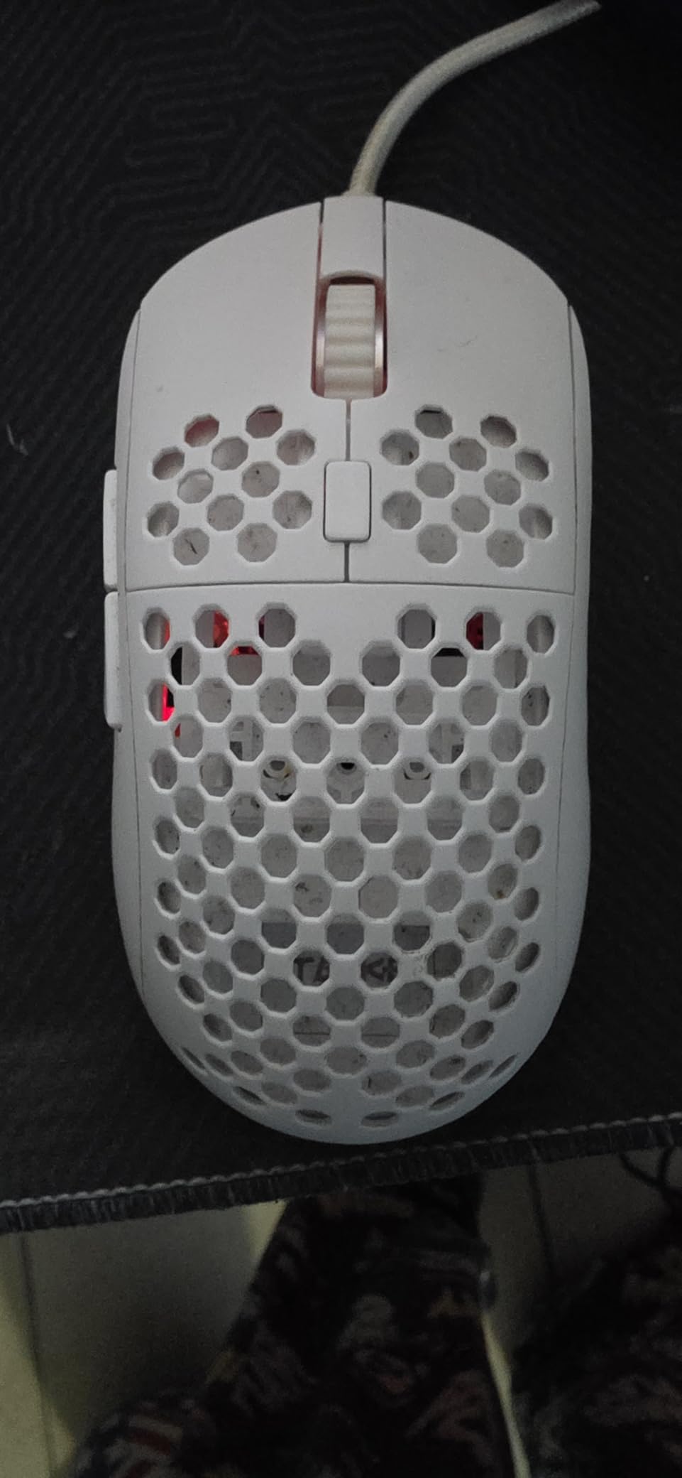 TMKB Falcon M1SE White Gaming Mouse, Wired, Lightweight Honeycomb, 12800DPI | High-Precision Optical Sensor, 6 Programmable Buttons, Customizable 16.8M RGB, Ergonomic, Drag-Free Paracord, PTFE Skates customer photo 1