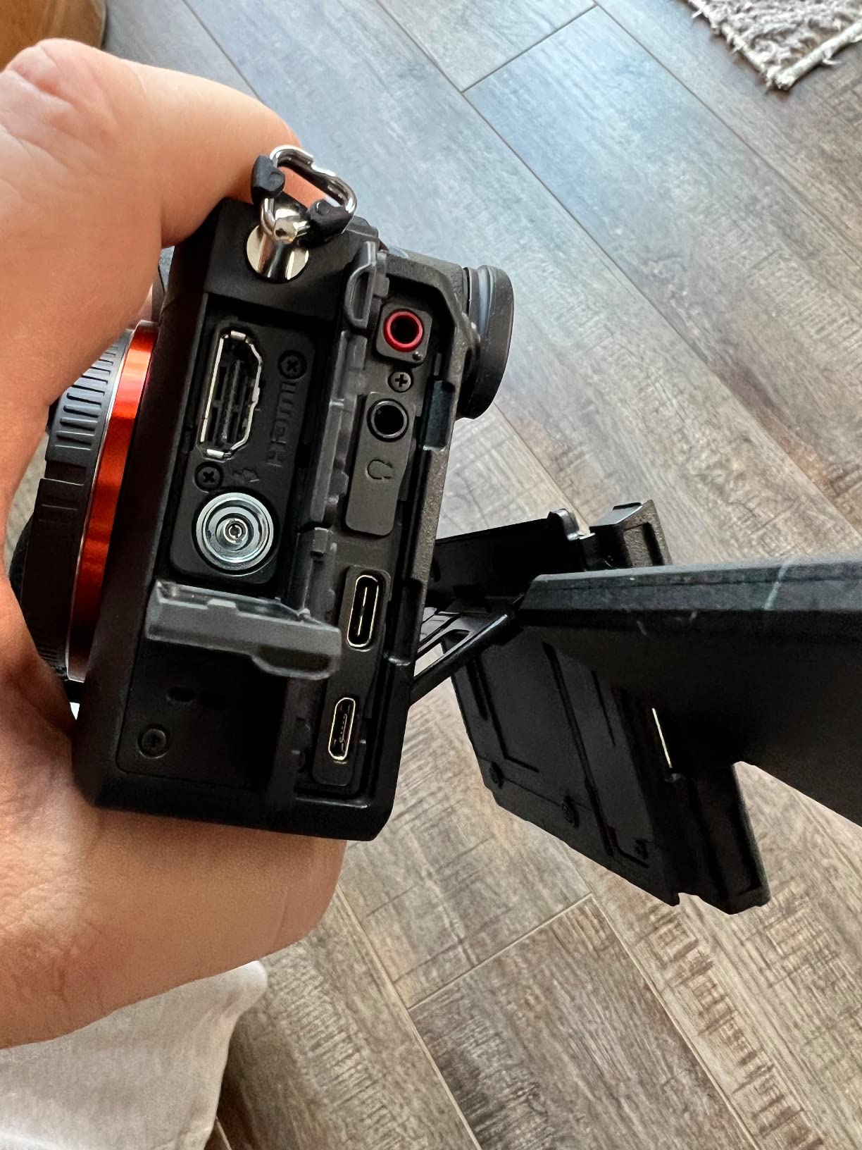 Sony Alpha 7R V Full-Frame Mirrorless Interchangeable Lens Camera Body customer photo 2
