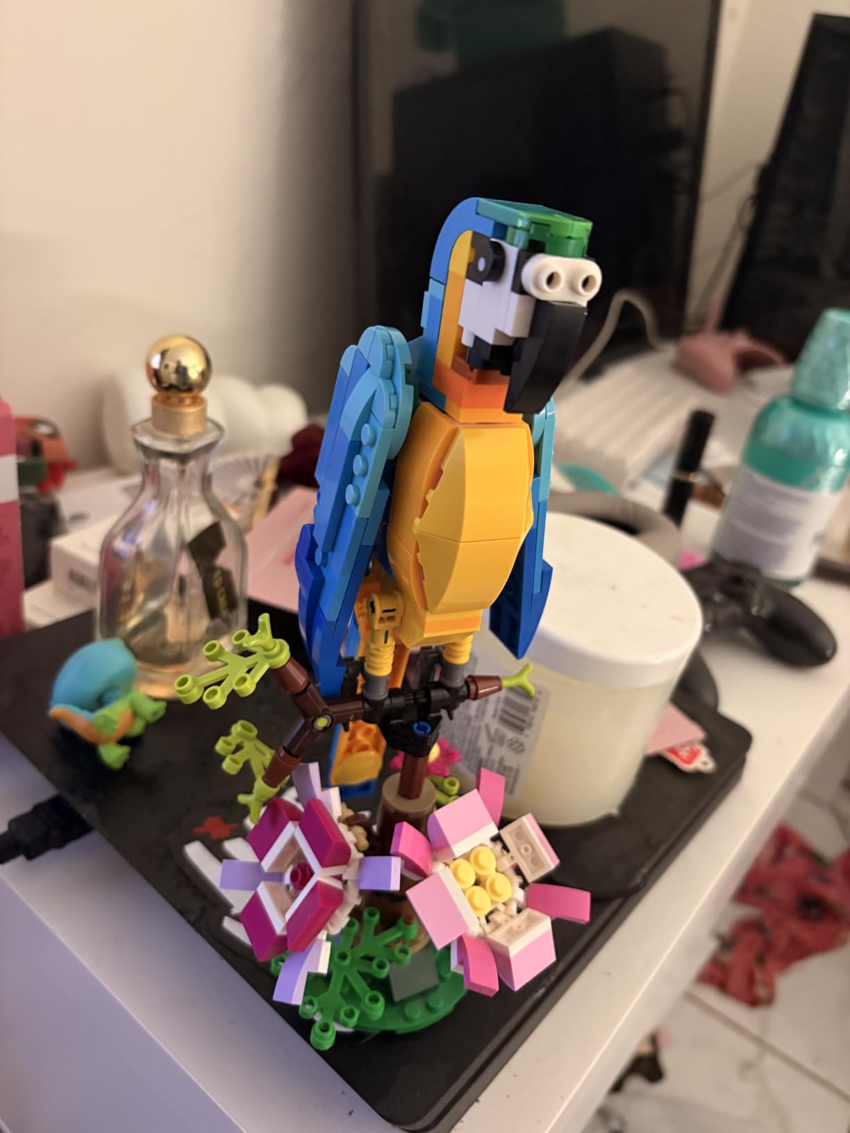 LEGO Creator 3 in 1 Exotic Parrot Building Toy Set, Transforms to 3 Different Animal Figures - from Colorful Parrot, to Swimming Fish, to Cute Frog, Ages 7+, 31136 customer photo 1
