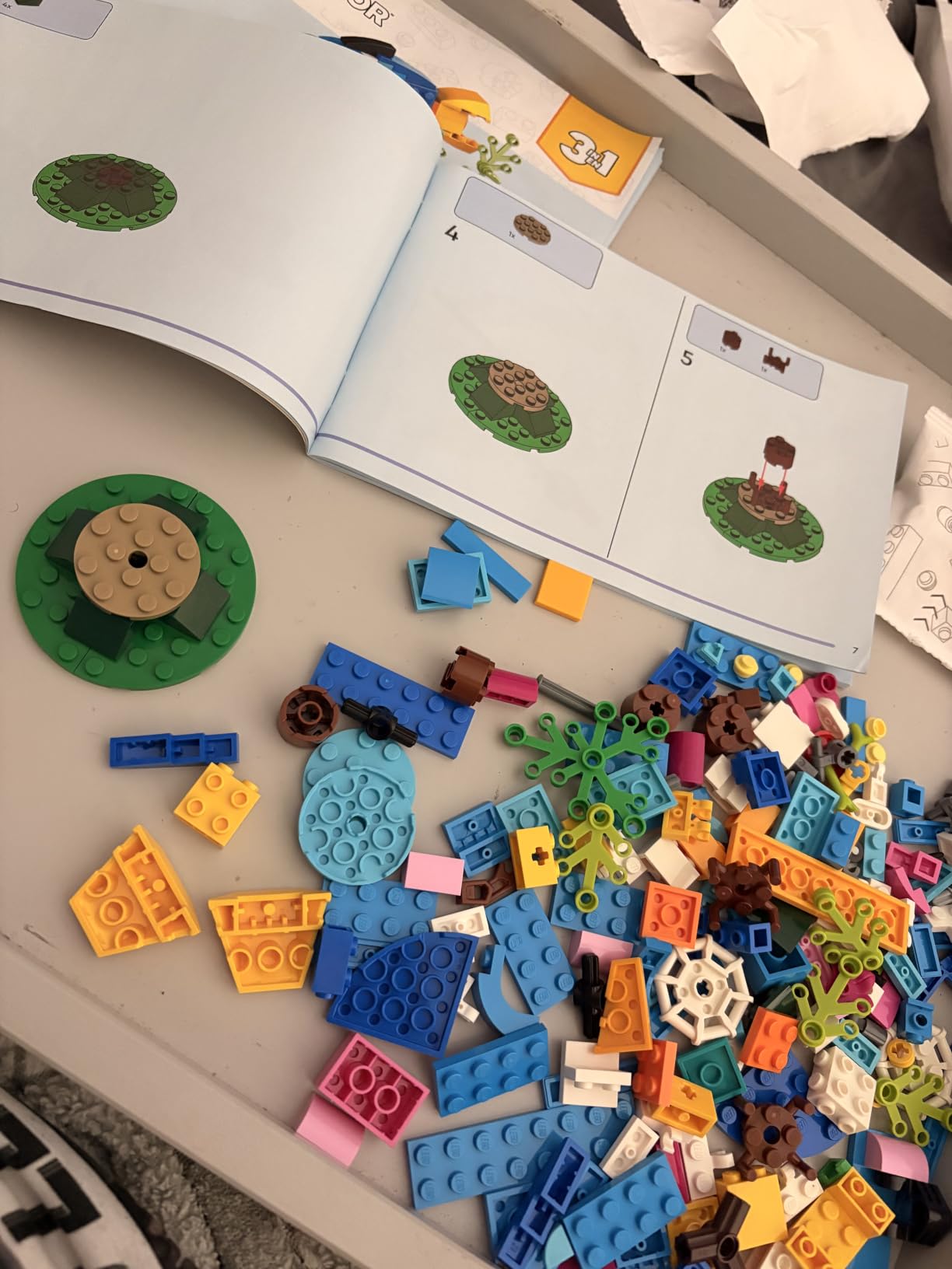 LEGO Creator 3 in 1 Exotic Parrot Building Toy Set, Transforms to 3 Different Animal Figures - from Colorful Parrot, to Swimming Fish, to Cute Frog, Ages 7+, 31136 customer photo 2