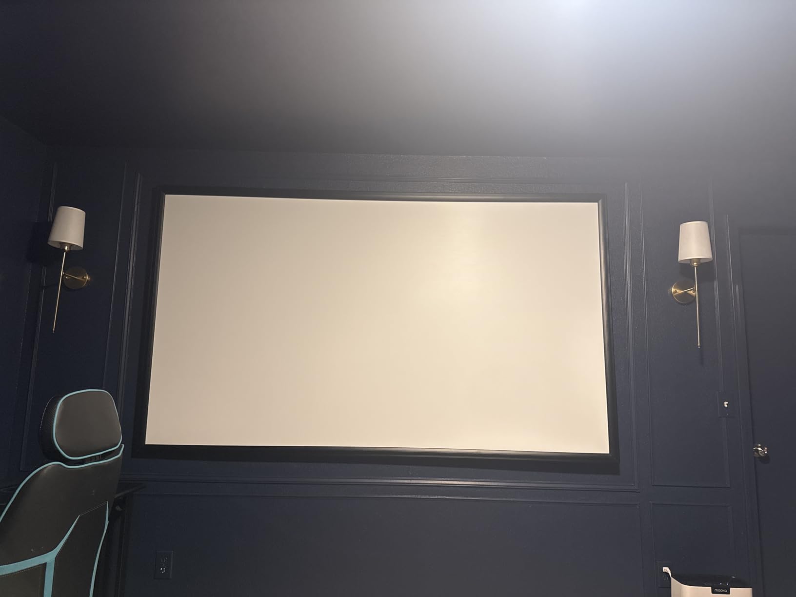 Fixed Frame Projector Screen - Matte 100 inch - Hang on Wall - 4K - 8K Ultra HD, HDTV, HDR & Active 3D, Ultra Short Throw - 16:9 Format customer photo 1