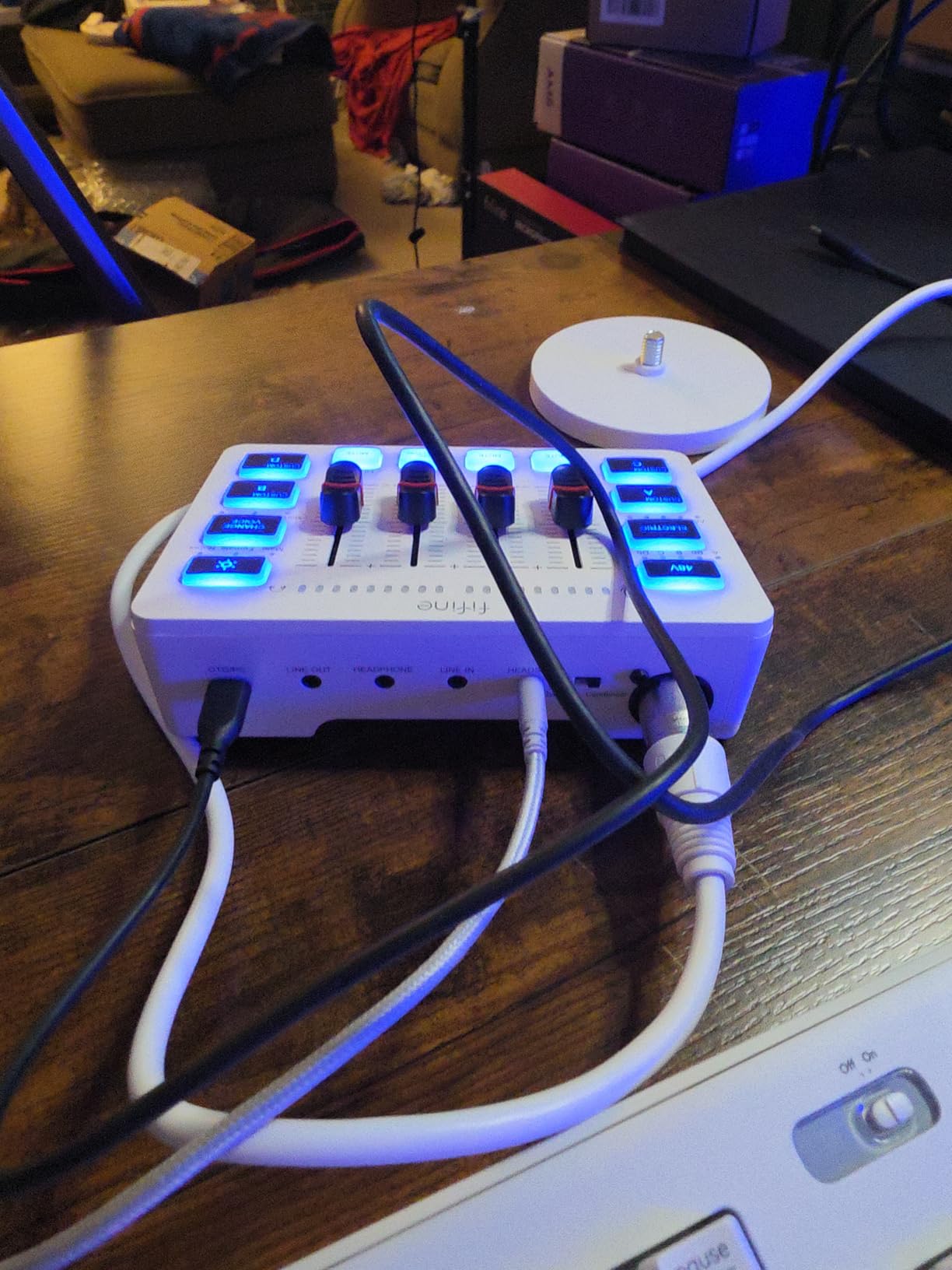 FIFINE Gaming Audio Mixer, Streaming RGB PC Mixer with XLR Microphone Interface, Individual Control, Volume Fader, Mute Button, 48V Phantom Power, for Podcast/Recording/Vocal/Game Voice-AmpliGame SC3 customer photo 1